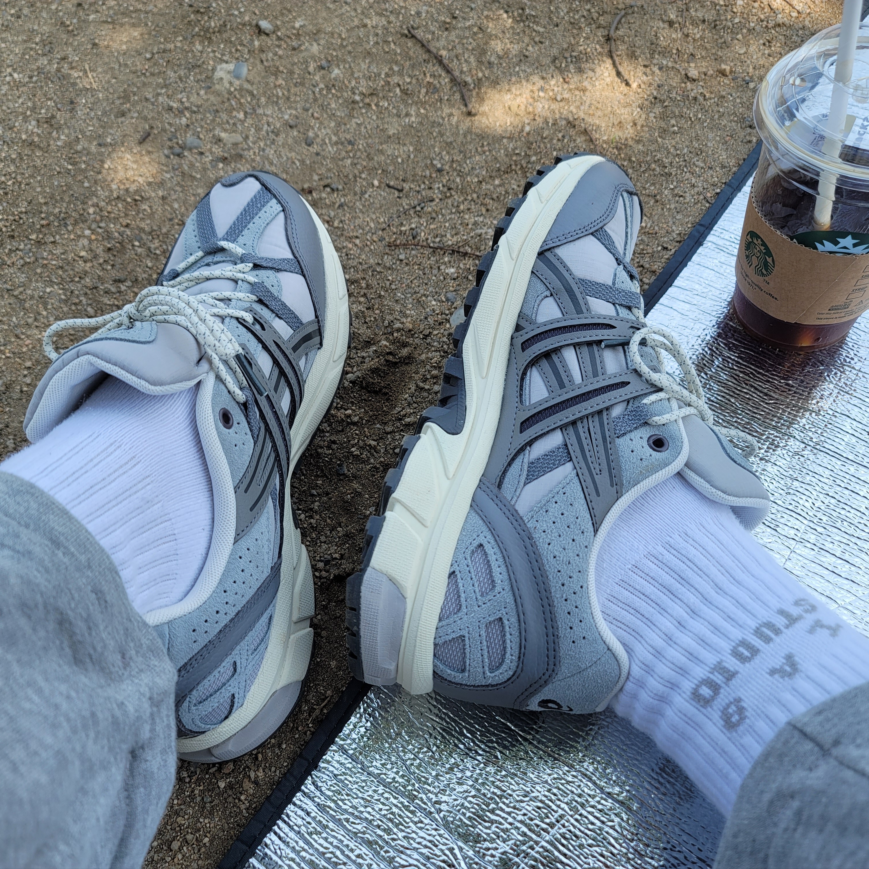 Asics Gel-Sonoma 15-50 Oyster Grey Clay Grey, IAB Studio Socks White Set 착용 스타일