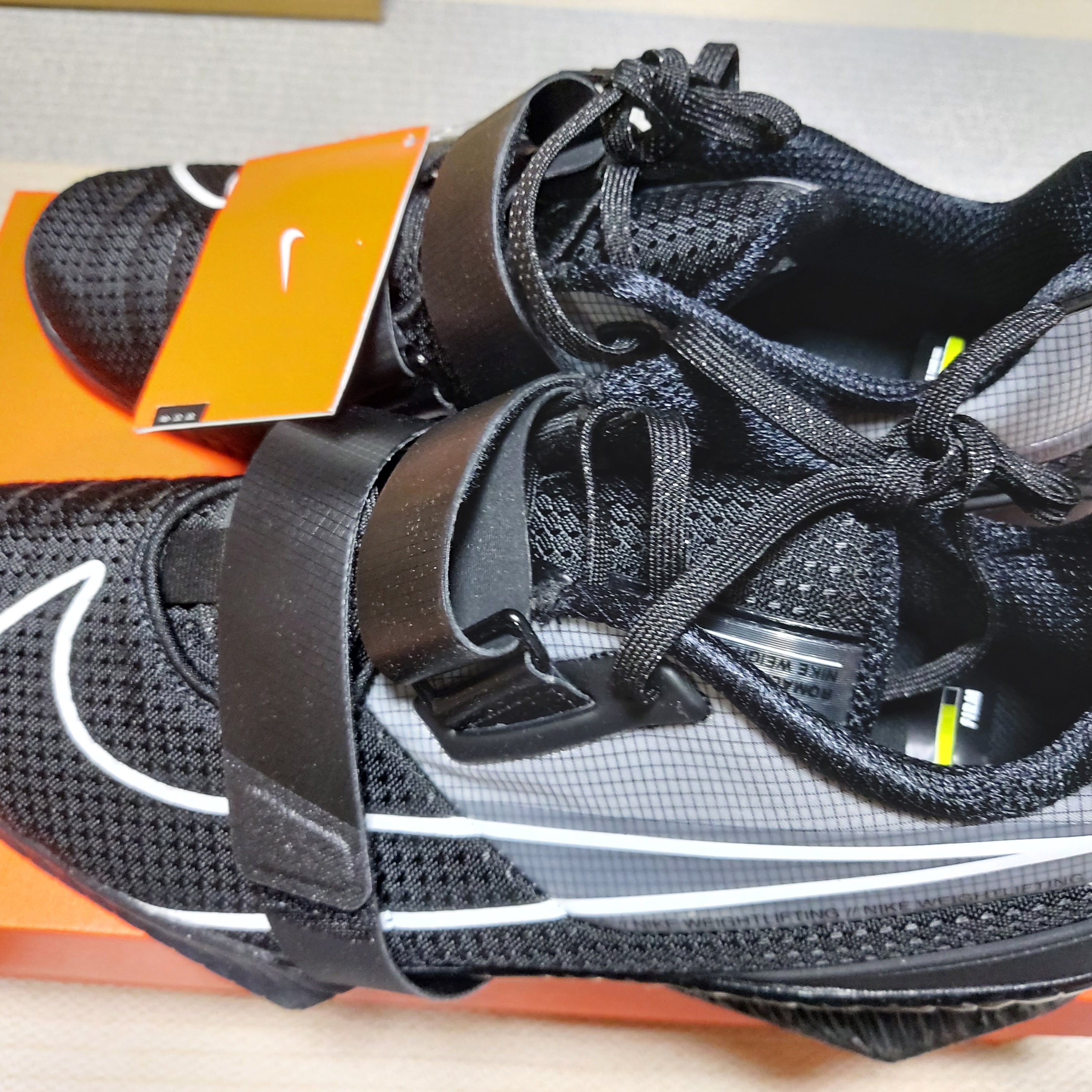 Nike Romaleos 4 Black White 착용 스타일 - 2