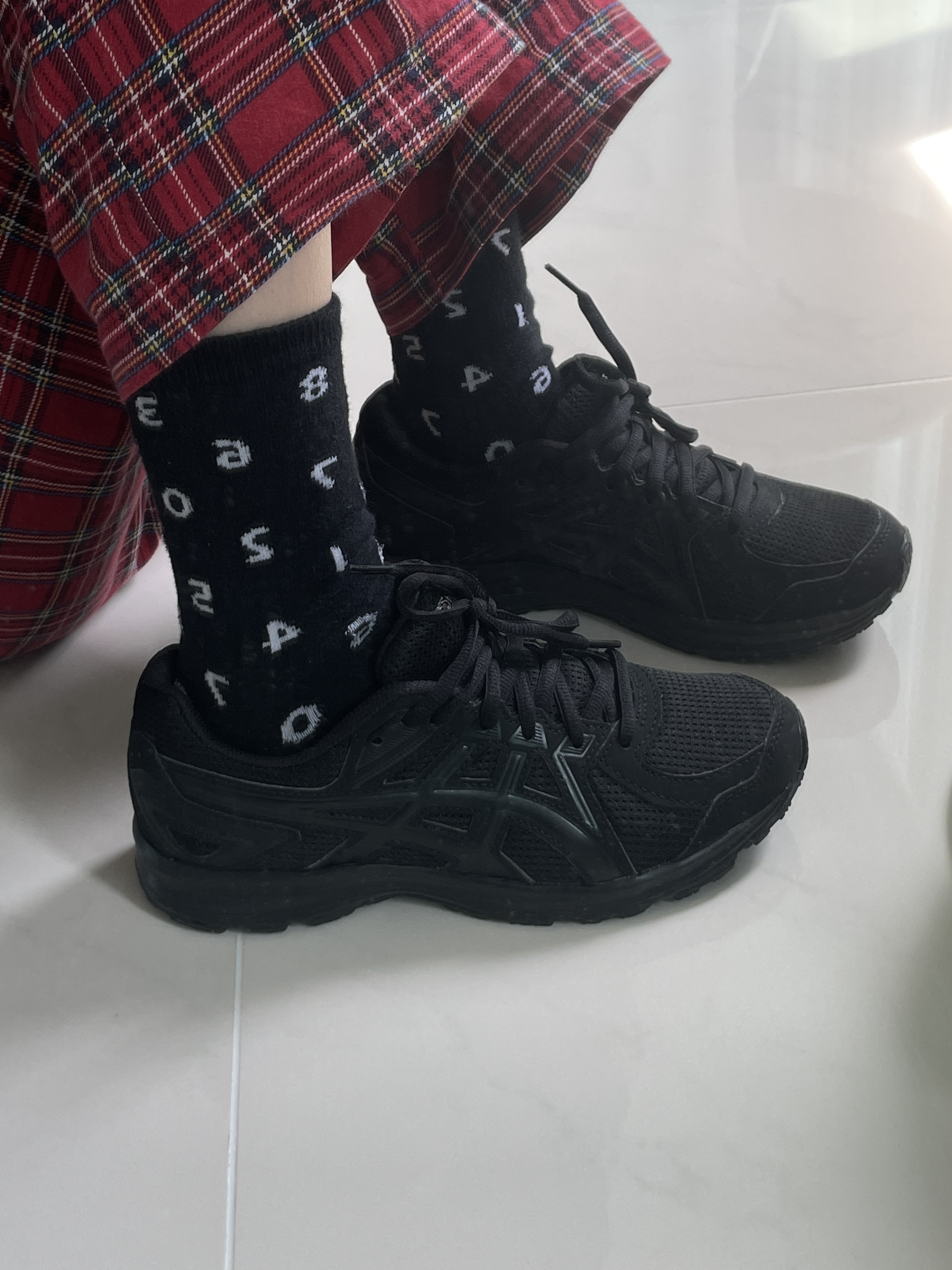 Asics Jog 100 2 Black 착용 스타일