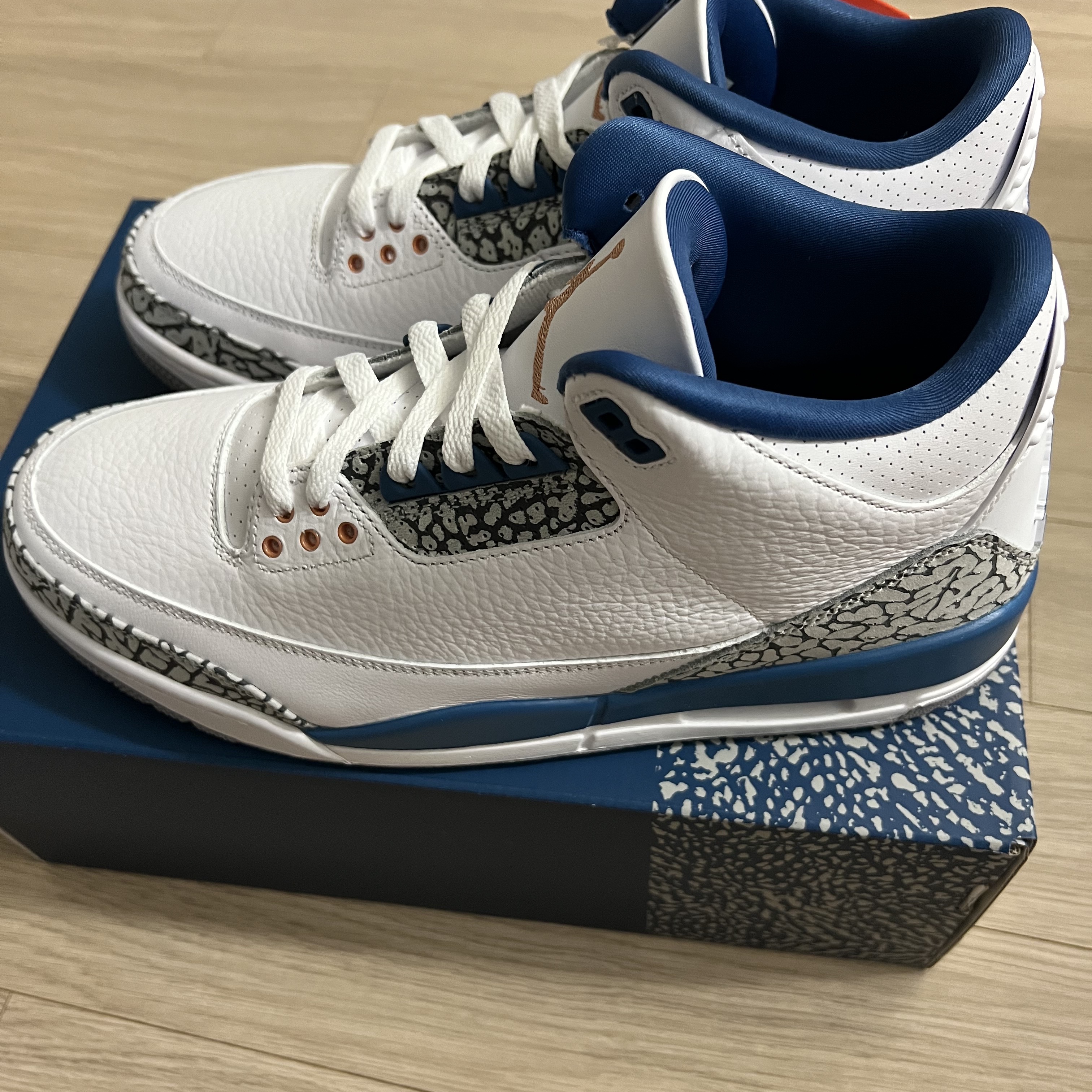 Jordan 3 Retro True Blue and Copper 착용 스타일 - 1