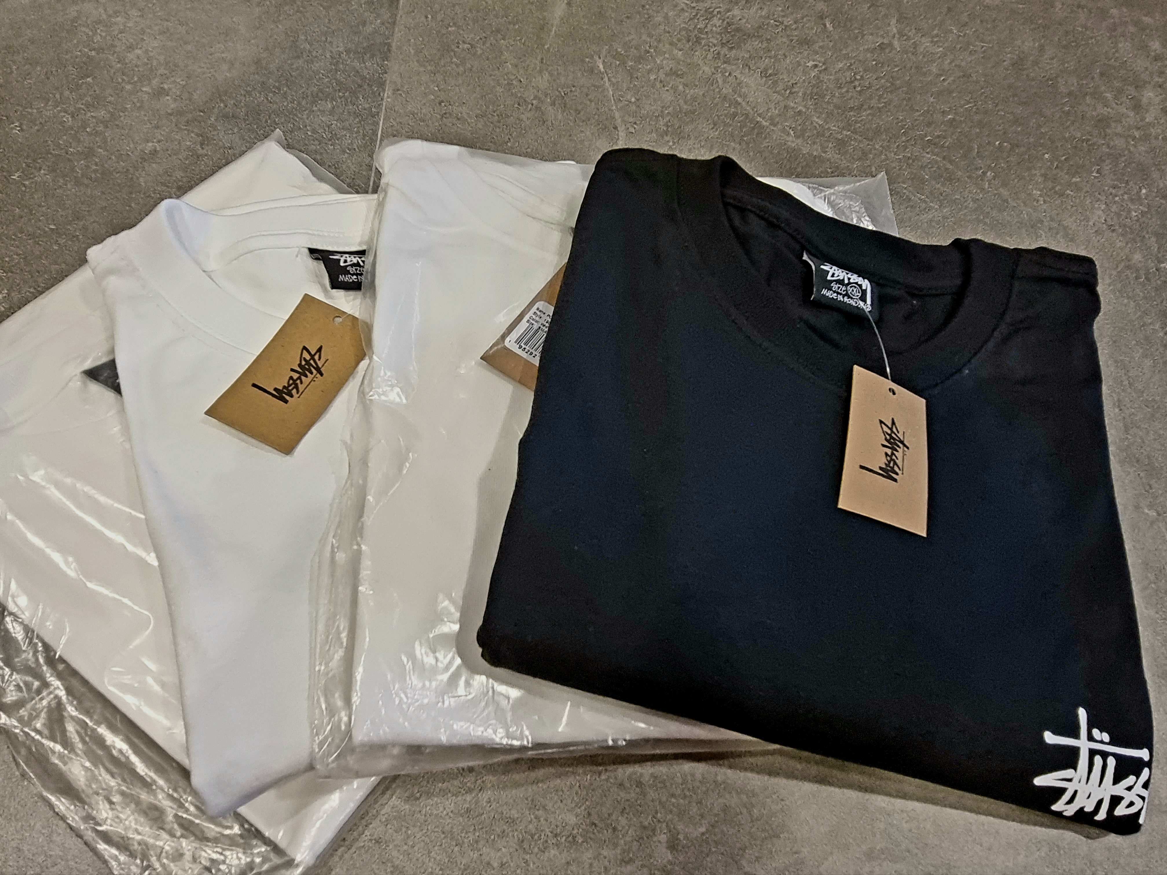 Stussy Melted T-Shirt White, Stussy Melted T-Shirt Black 착용 스타일