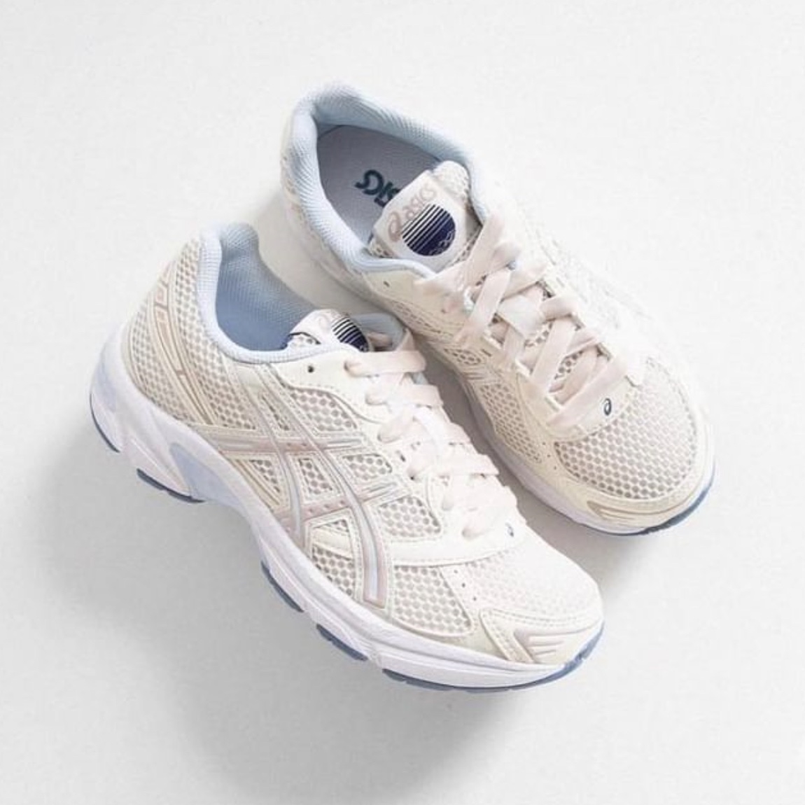(W) Asics Gel-1130 Birch Mineral Beige 착용 스타일