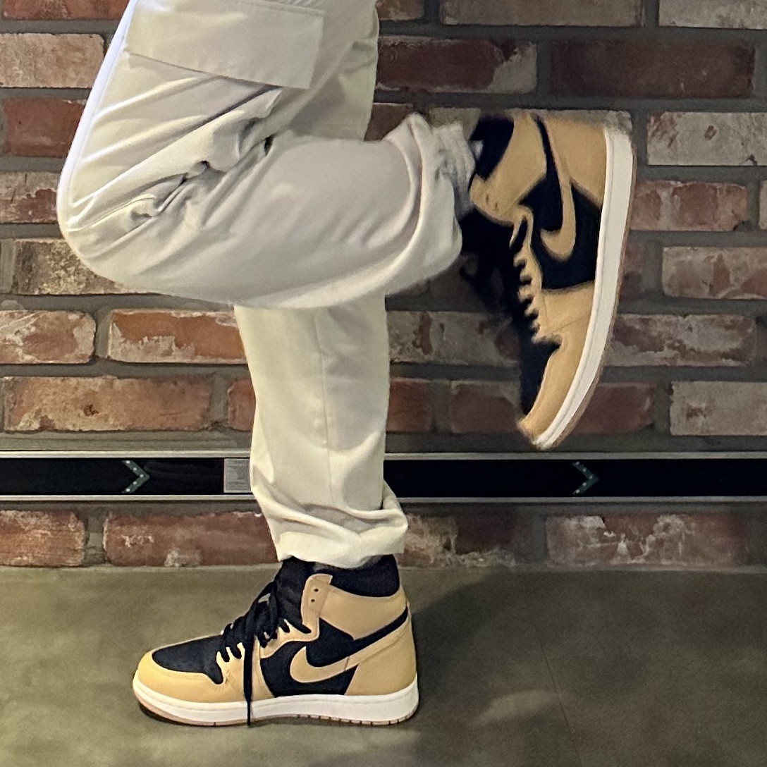 Jordan 1 Retro High OG Vachetta Tan 착용 스타일 - 2