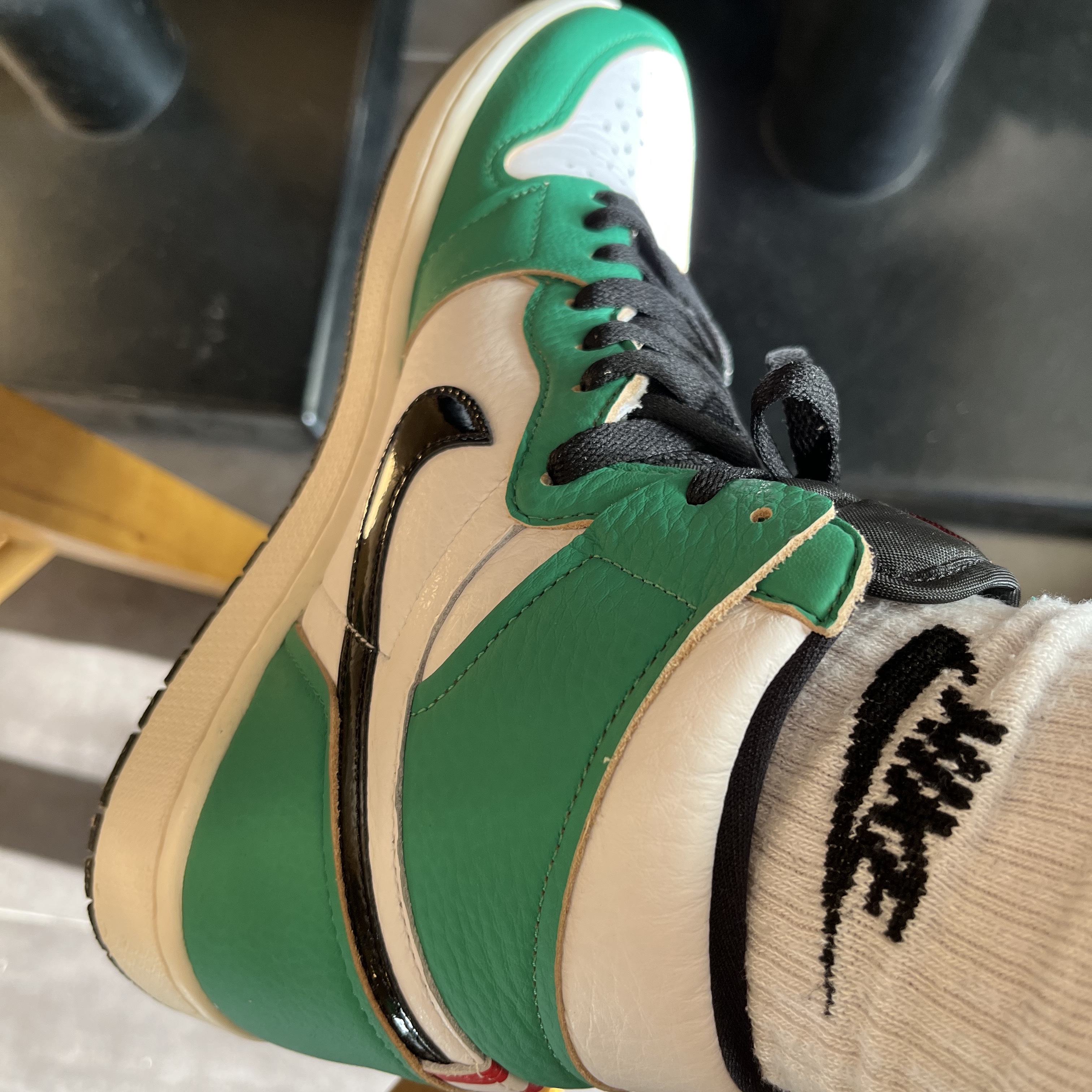 (W) Jordan 1 Retro High OG Lucky Green 착용 스타일