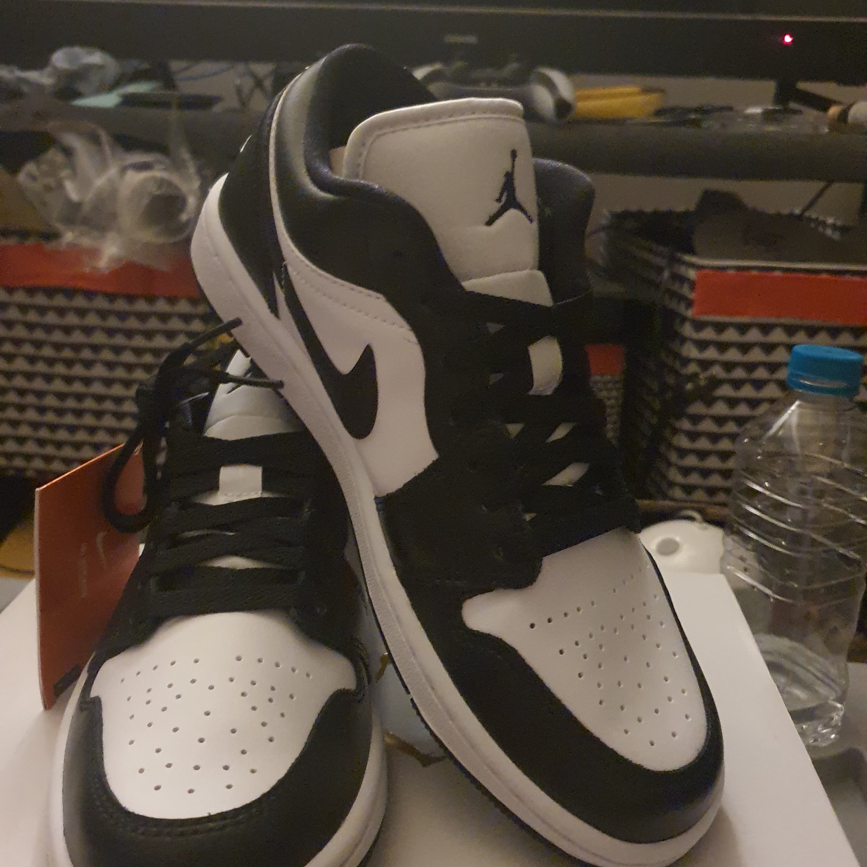 (W) Jordan 1 Low Black and White 착용 스타일