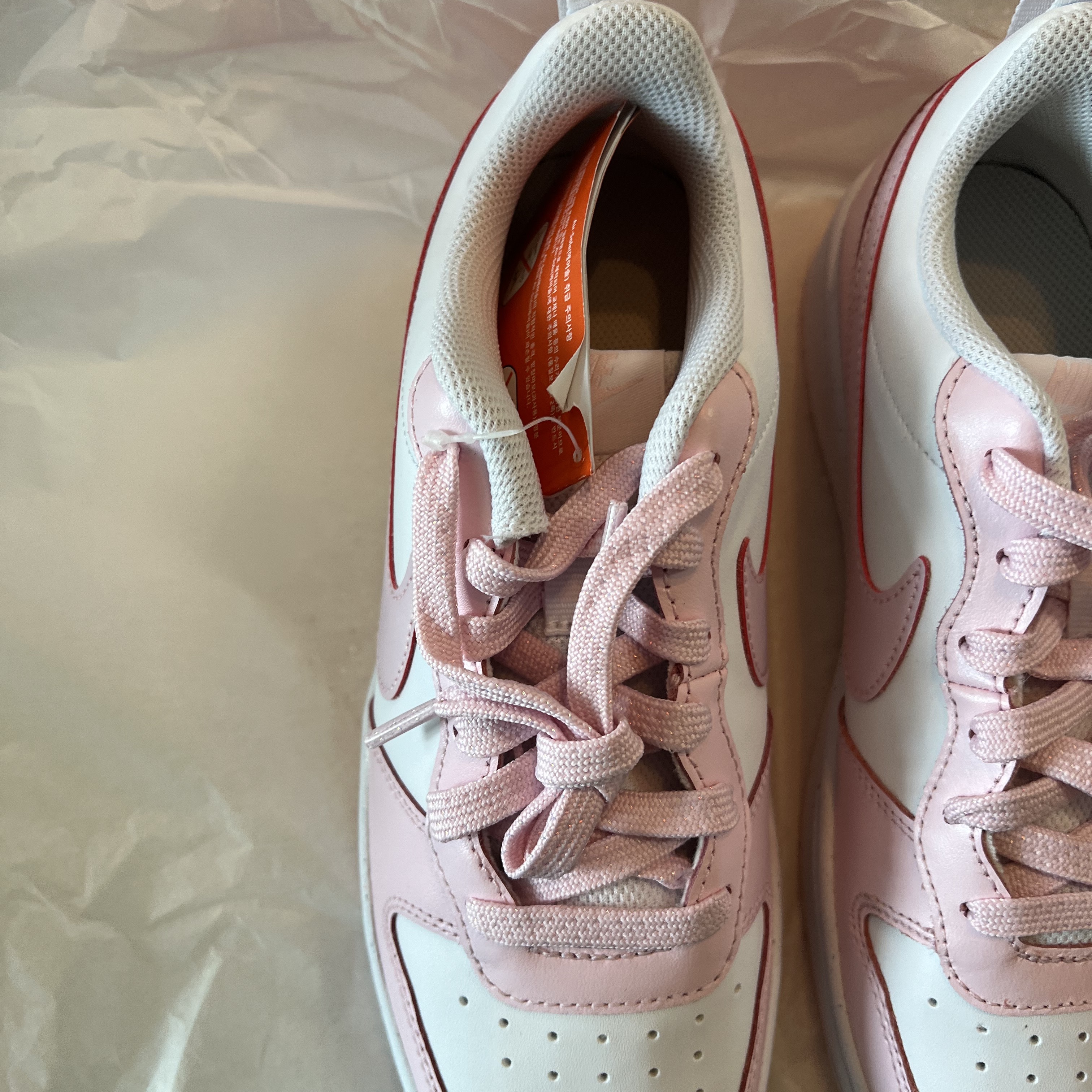 (GS) Nike Court Borough 2 SE White Pink Foam 착용 스타일