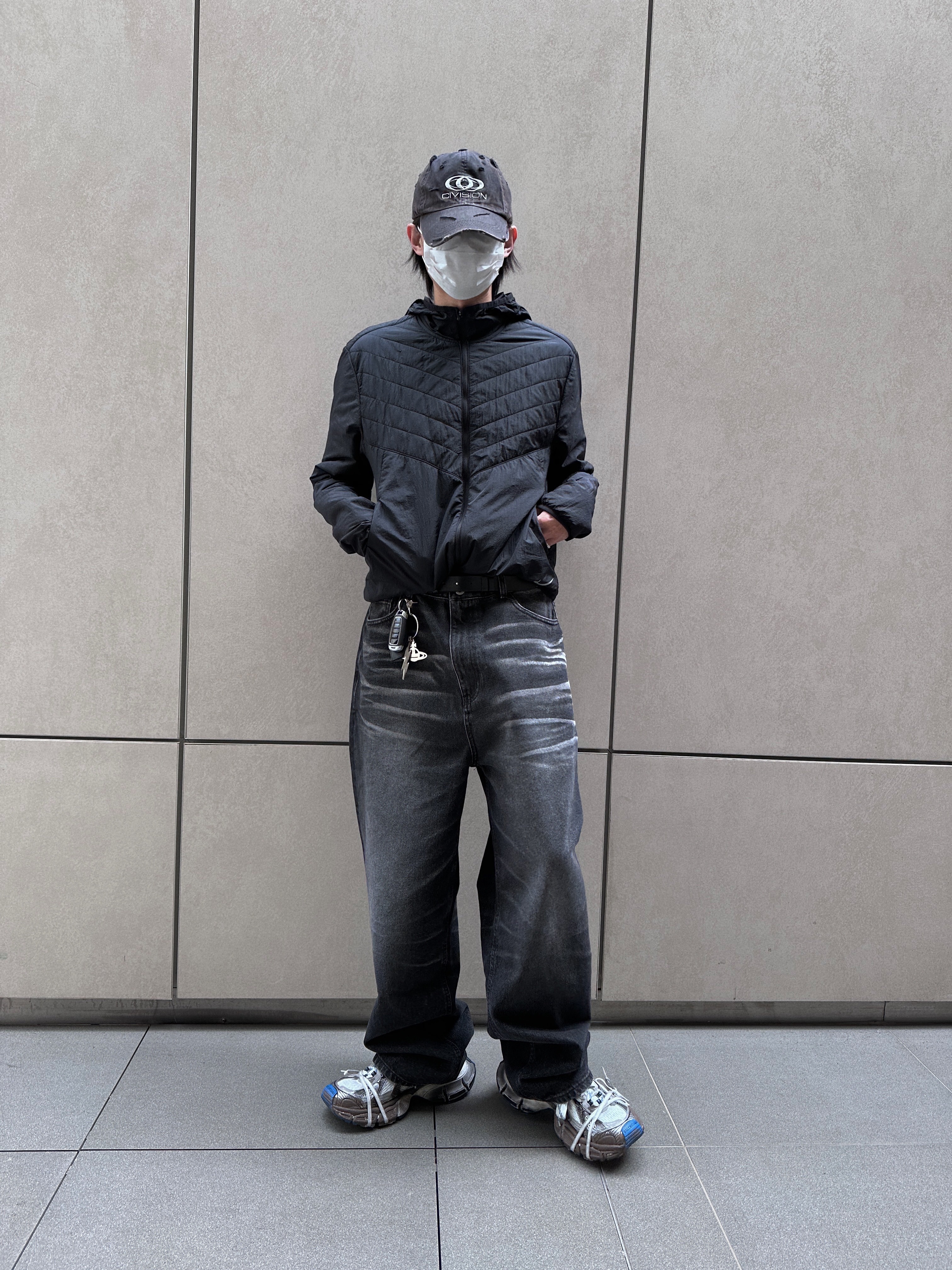 Balenciaga 3XL Sneakers Worn Out Grey White Blue 착용 스타일 - 5