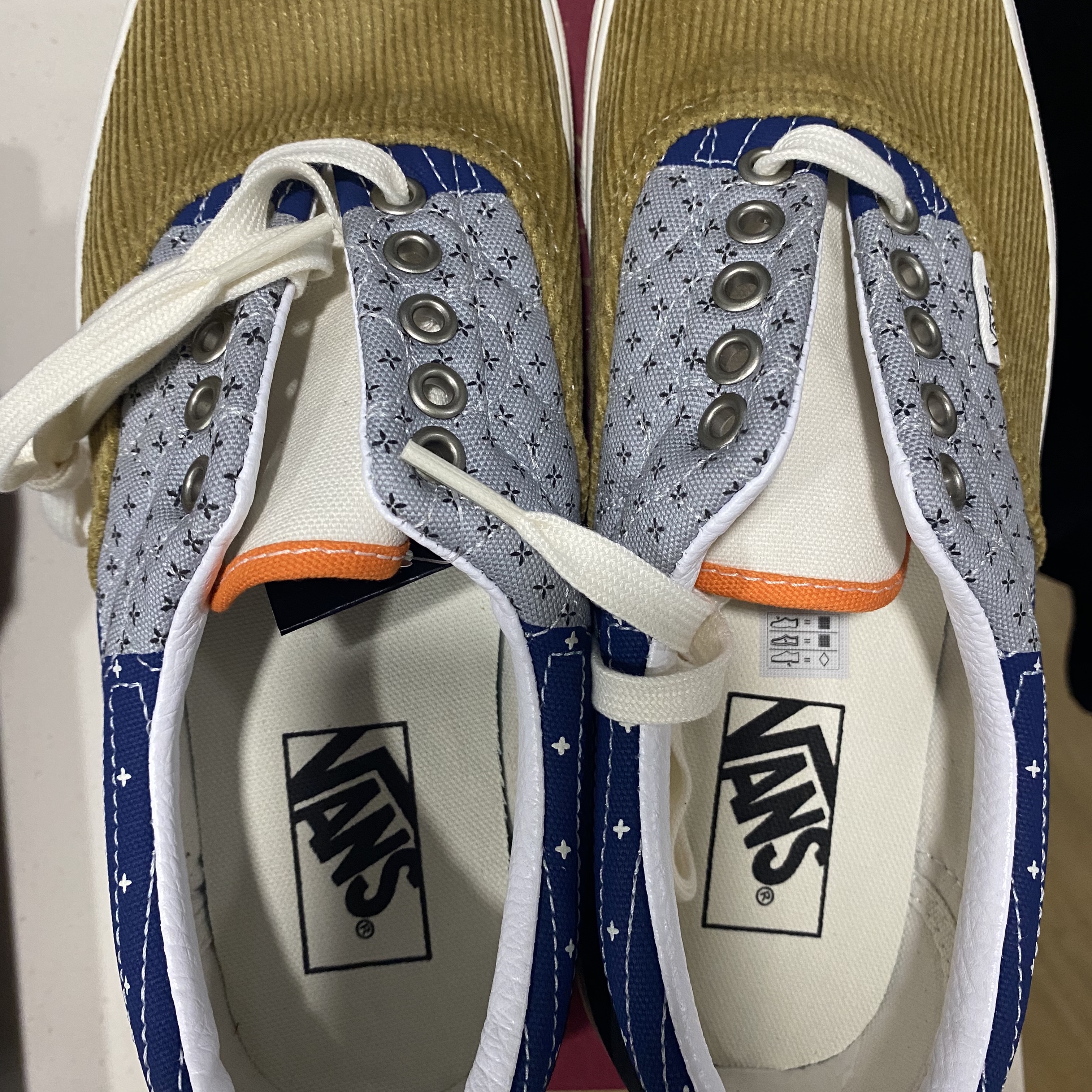 Vans Era Quilted Bandana Multicolor 착용 스타일 - 2
