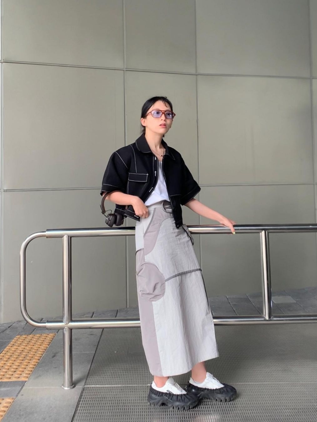 Art Of Field Flap Pocket Long Skirt Khaki Beige 착용 스타일