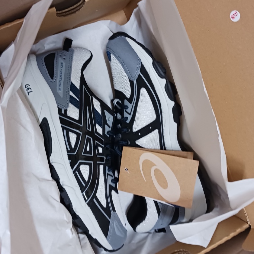 Asics Gel-Venture 6 SPS Glacier Grey 착용 스타일