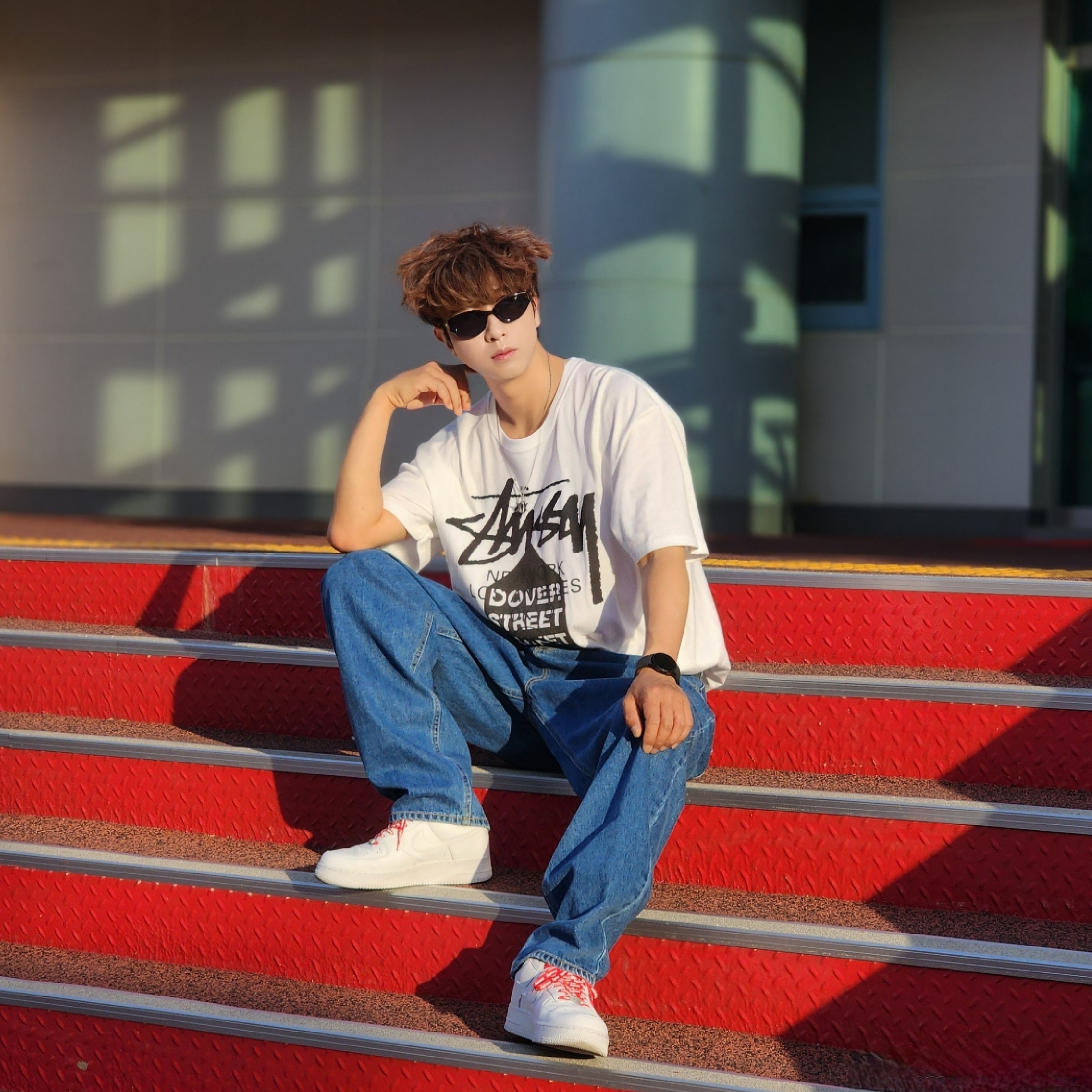 Stussy DSM World Tour T-Shirt White, Nike x Supreme Air Force 1 Low White 착용 스타일 - 3