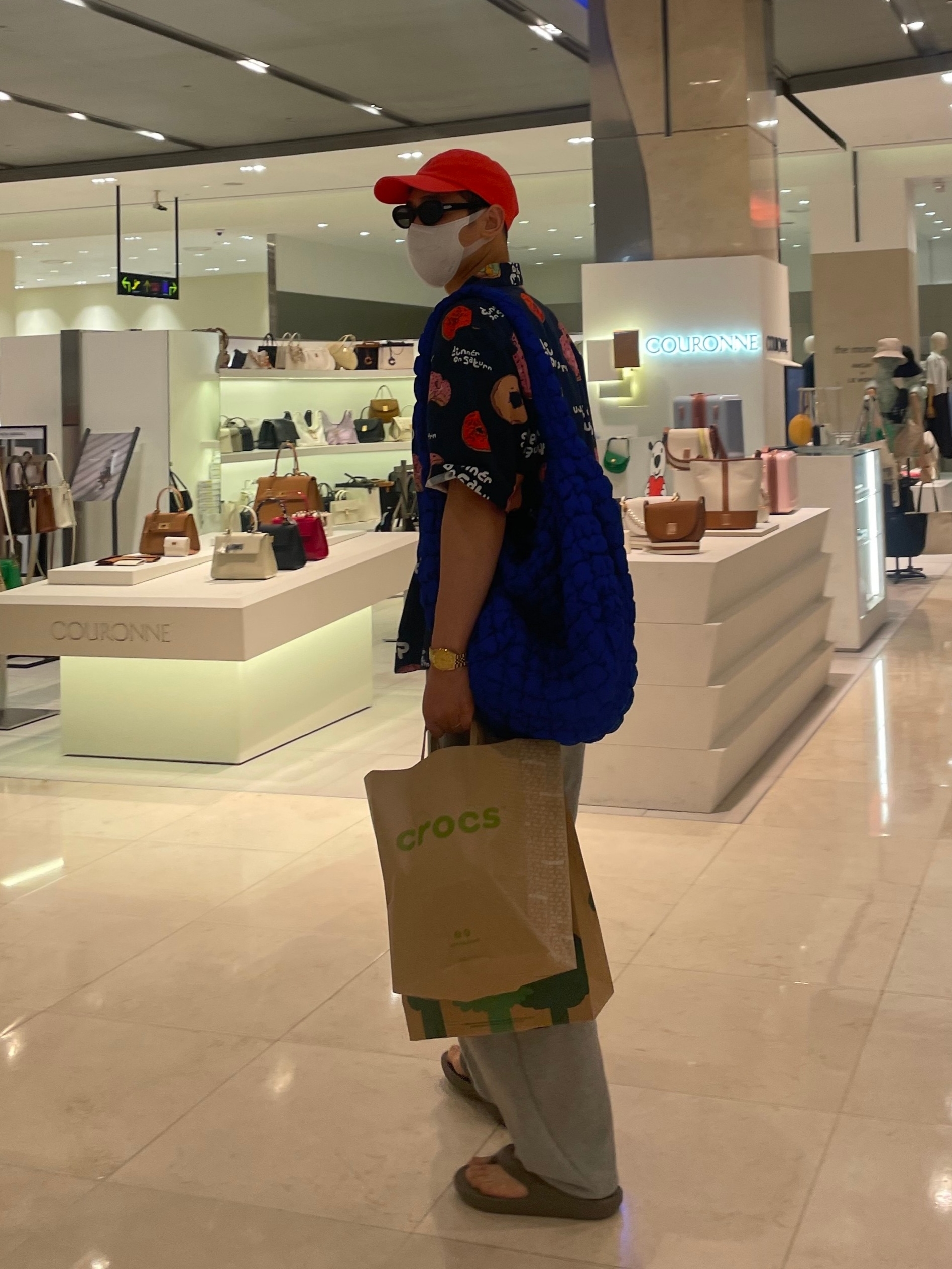 [30%적립] Polo Ralph Lauren Cotton Chino Ball Cap Red, Gentle Monster Le 01 Black 착용 스타일