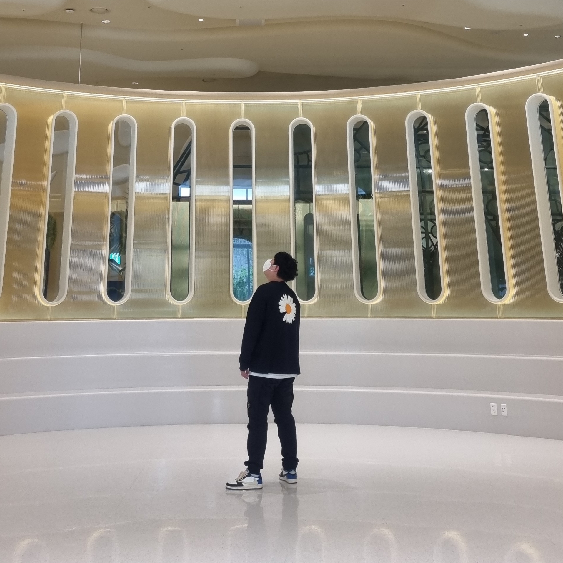 Nike x Peaceminusone LS T-Shirt Black (DR0098-010), Stone Island 31314 Stretch Cotton Wool Satin Cargo Pants Black - 21FW 착용 스타일