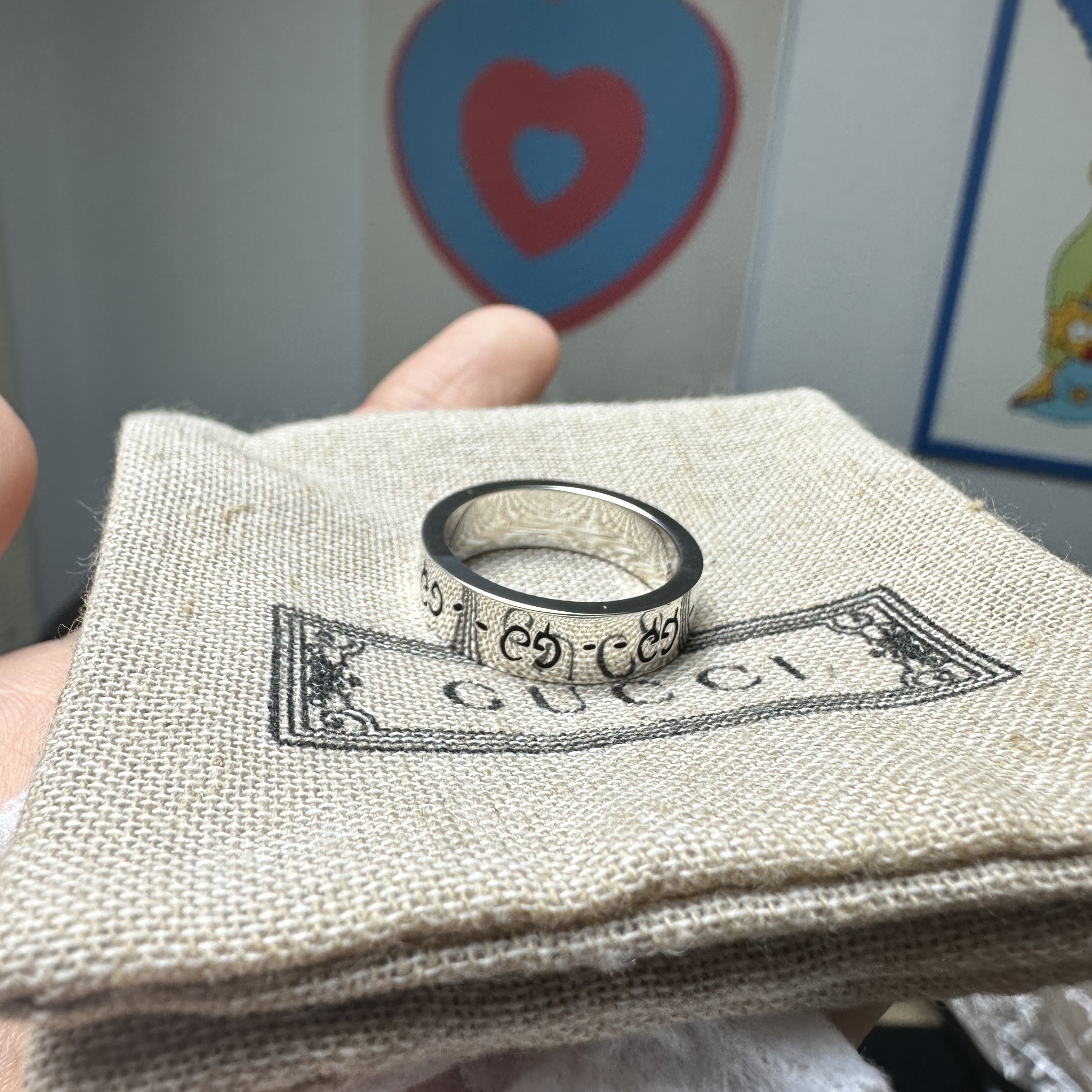 Gucci Ghost Ring Silver 6mm 착용 스타일