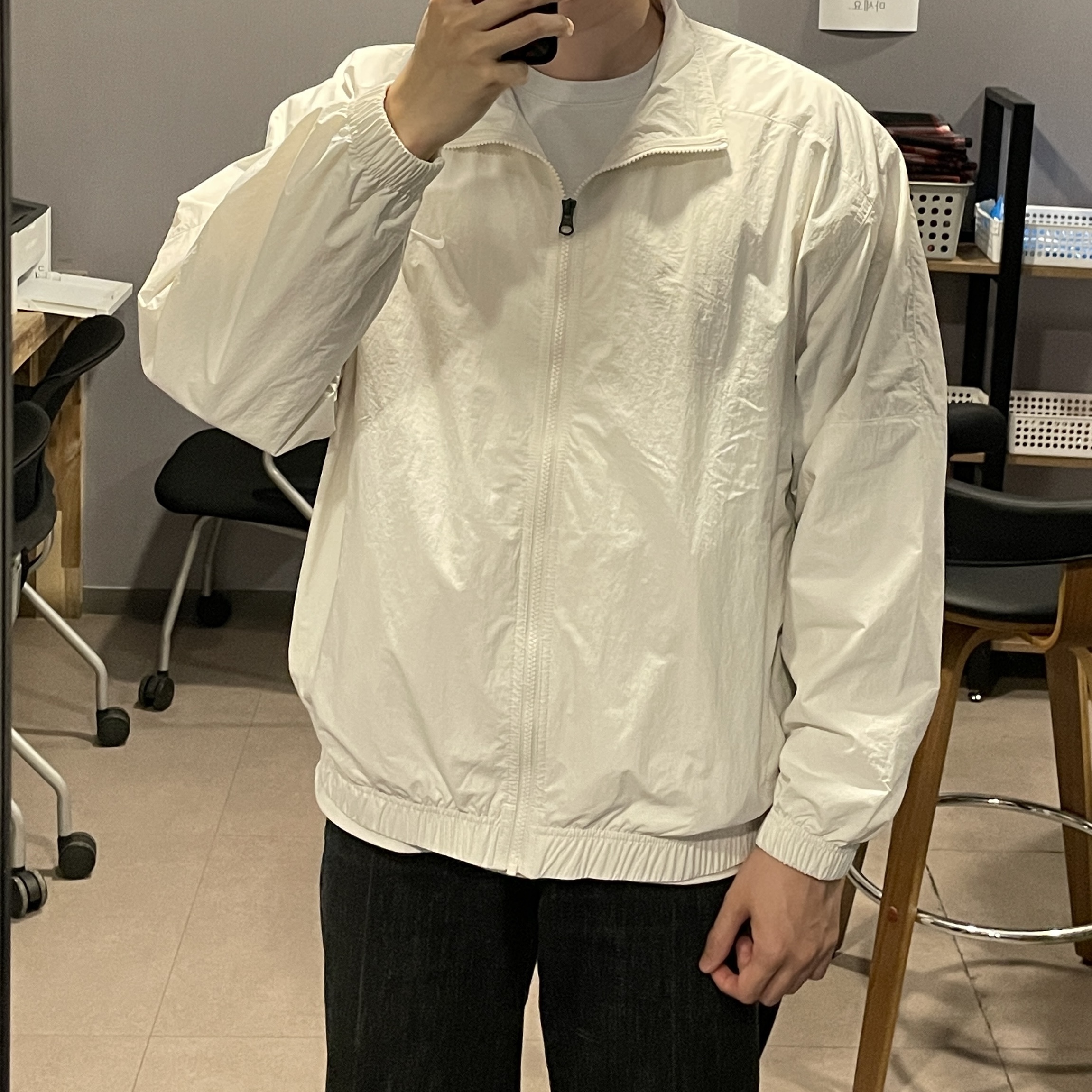Nike NRG Solo Swoosh Woven Track Jacket Phantom White - Asia 착용 스타일