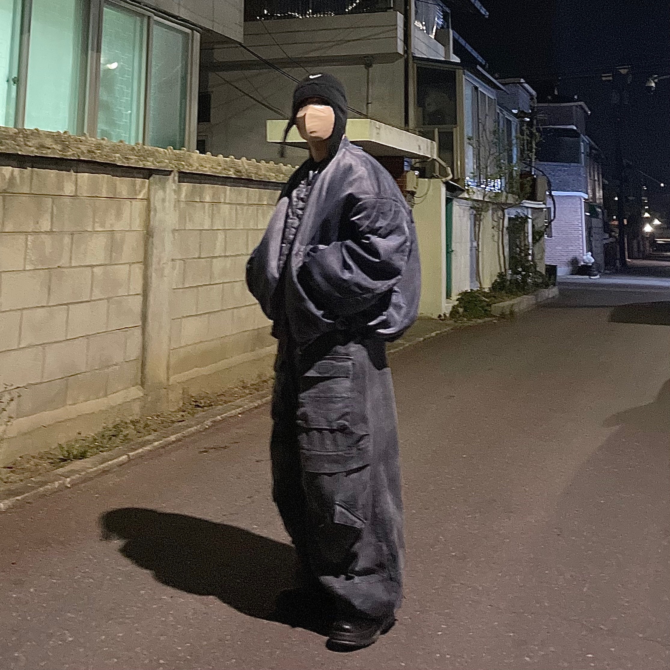 [KREAM 단독] Ourpas 030 Wide Cargo Denim Blue, Nonnod x Undermycar Esker Jacket Crown Blue 착용 스타일
