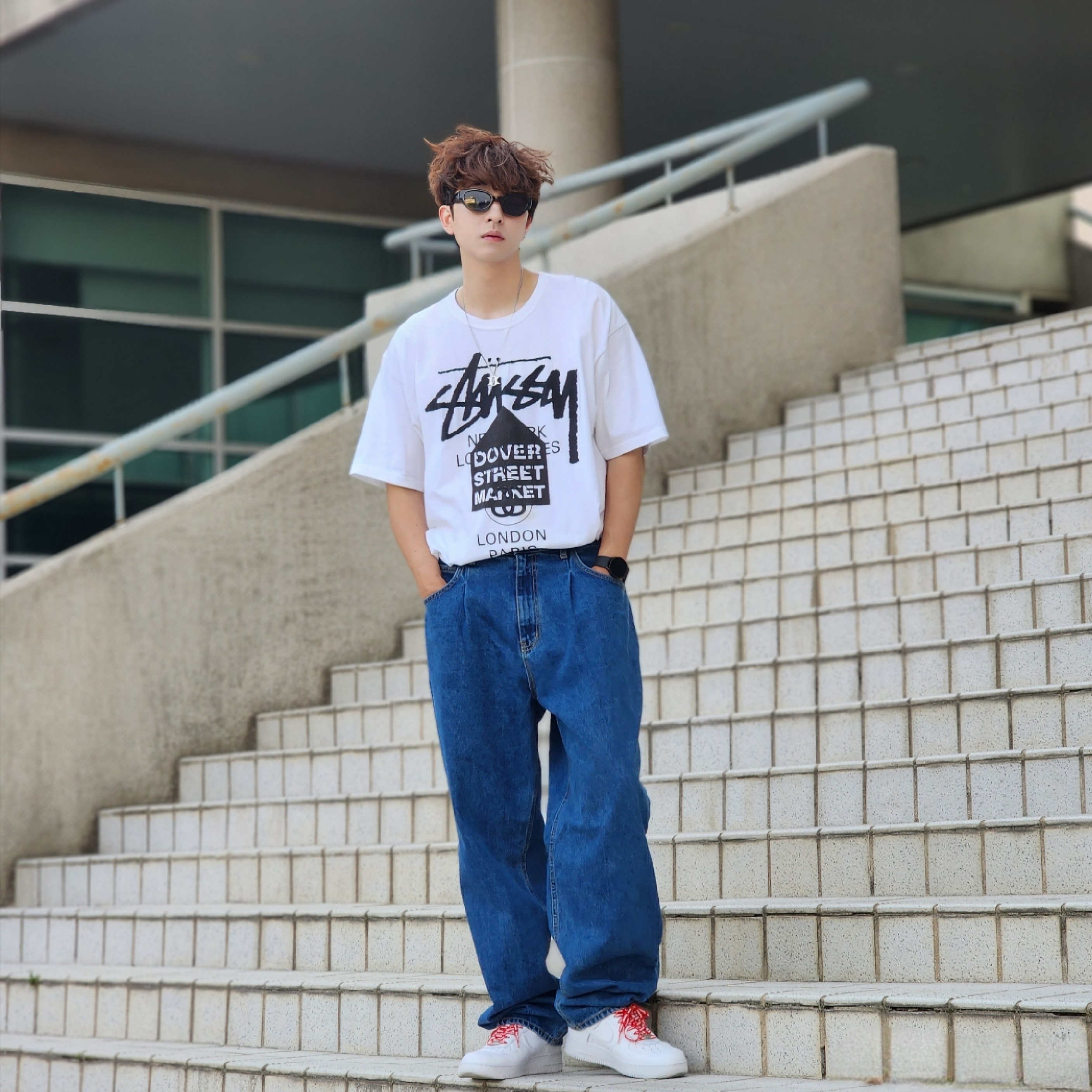 Stussy DSM World Tour T-Shirt White, Nike x Supreme Air Force 1 Low White 착용 스타일 - 4