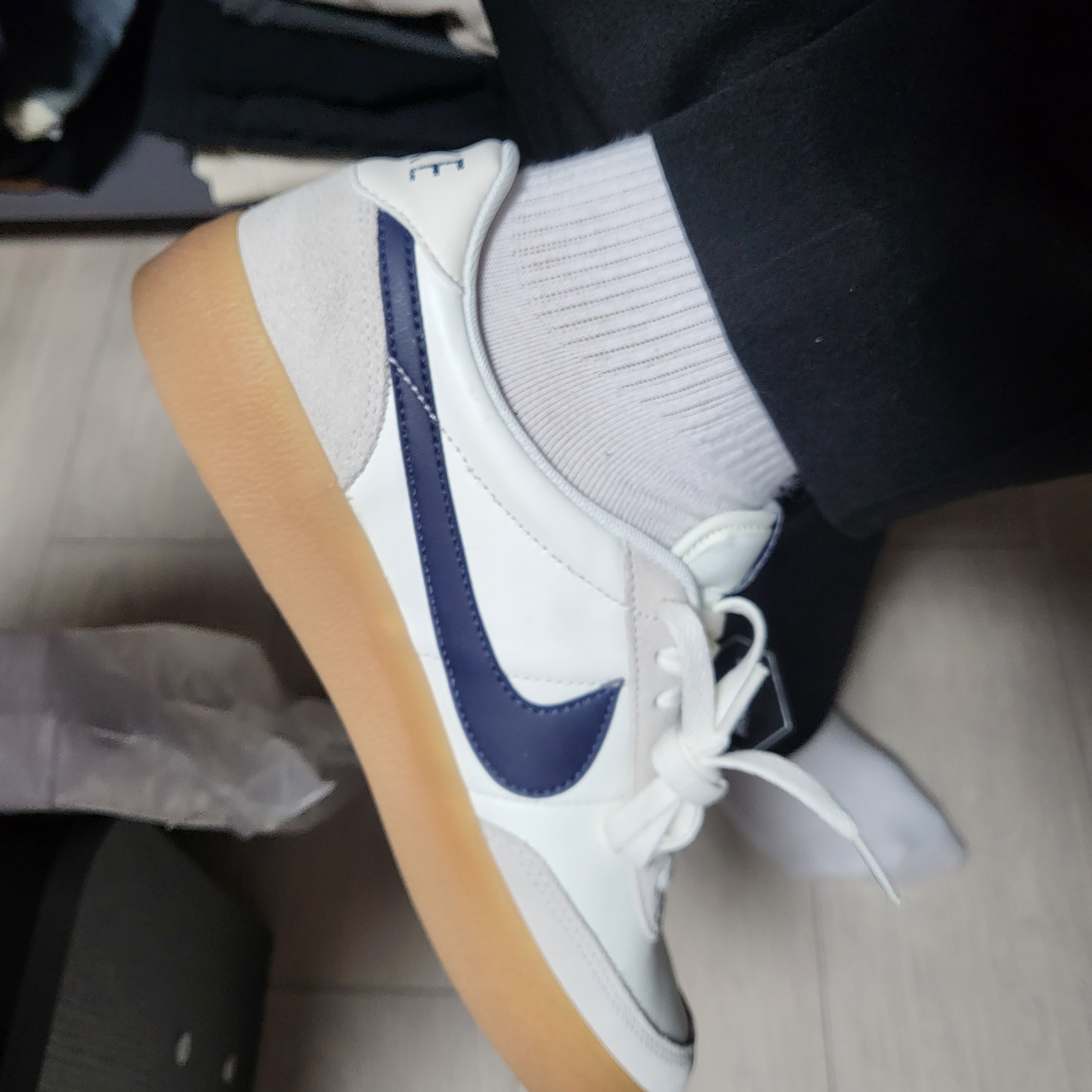 Nike x J.Crew Killshot 2 Sail Midnight Navy 착용 스타일