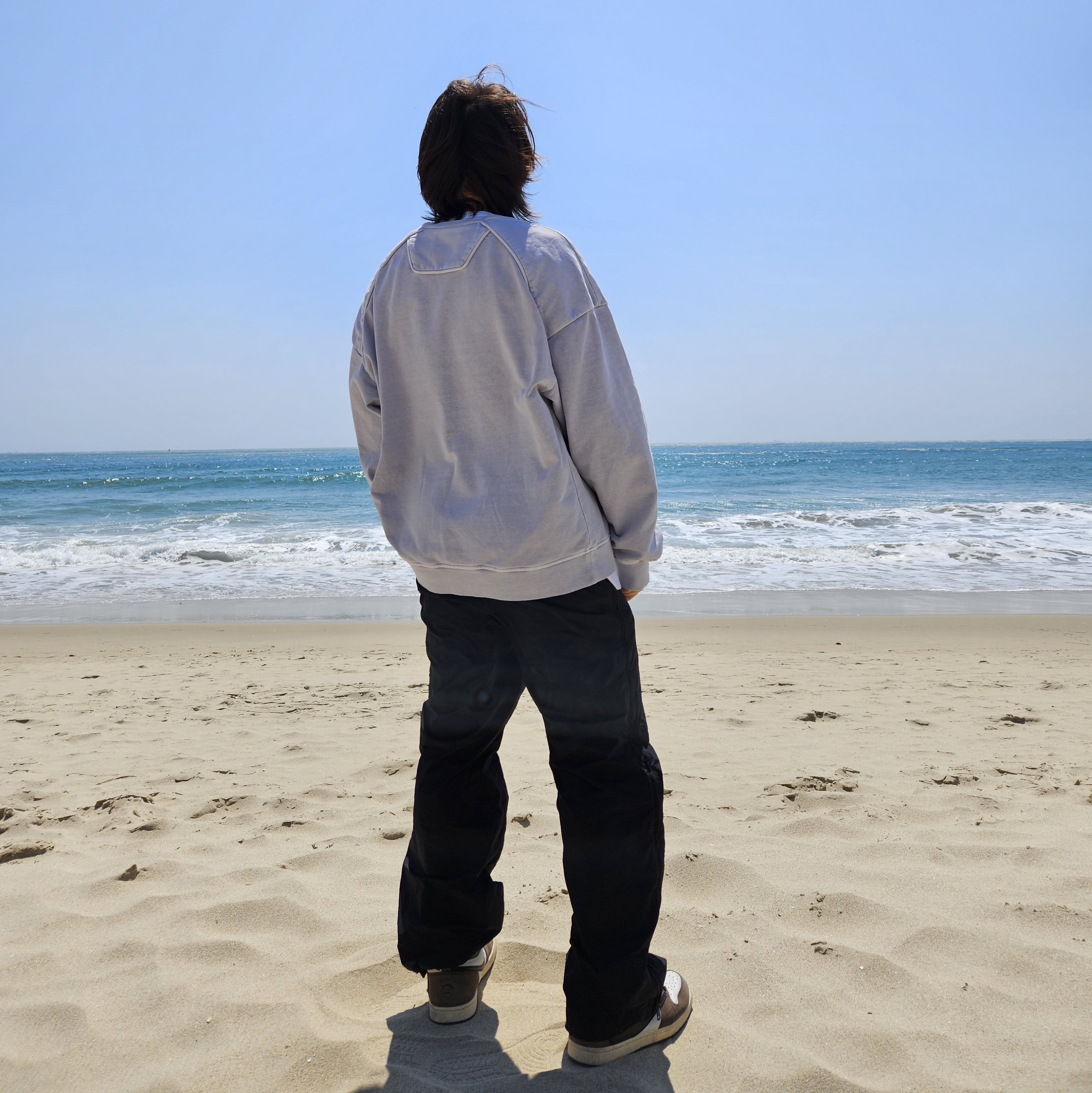 Juun.J Garment Dyeing Sweatshirt Lavender, Juun.J Side Zip Cut Off Eband Pants Black 착용 스타일