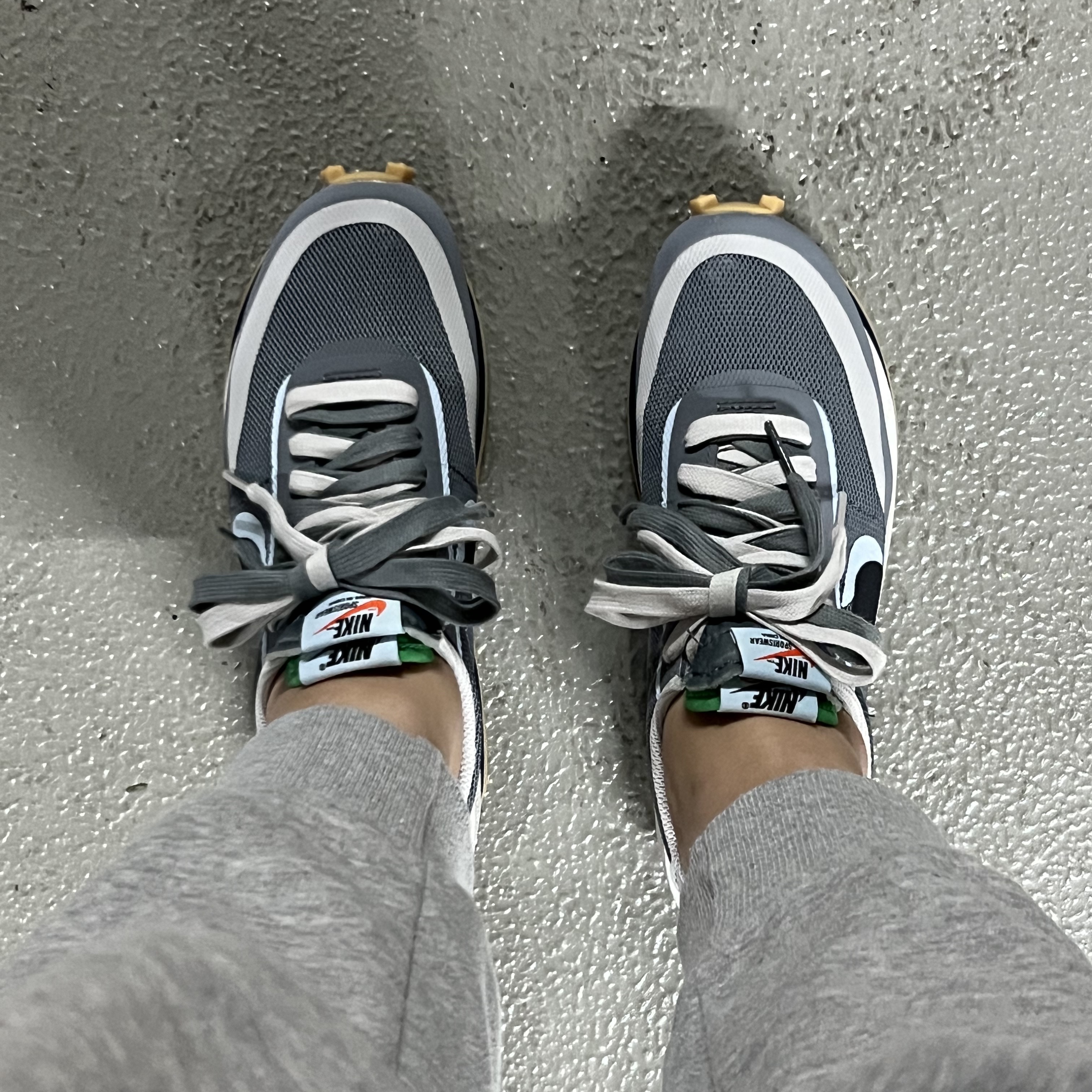 Nike x Sacai x Clot LDWaffle Cool Grey 착용 스타일