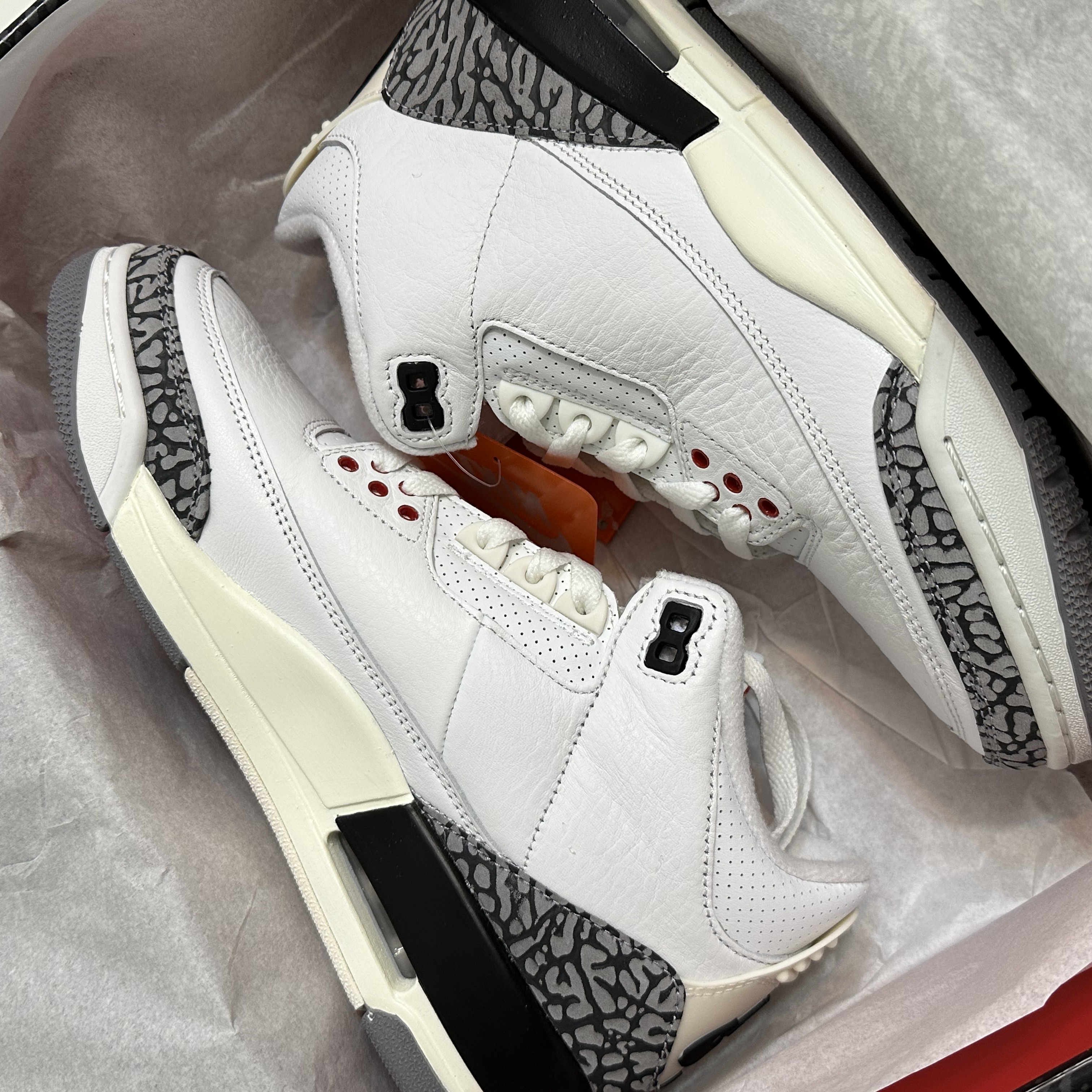 Jordan 3 Retro White Cement Reimagined 착용 스타일 - 2