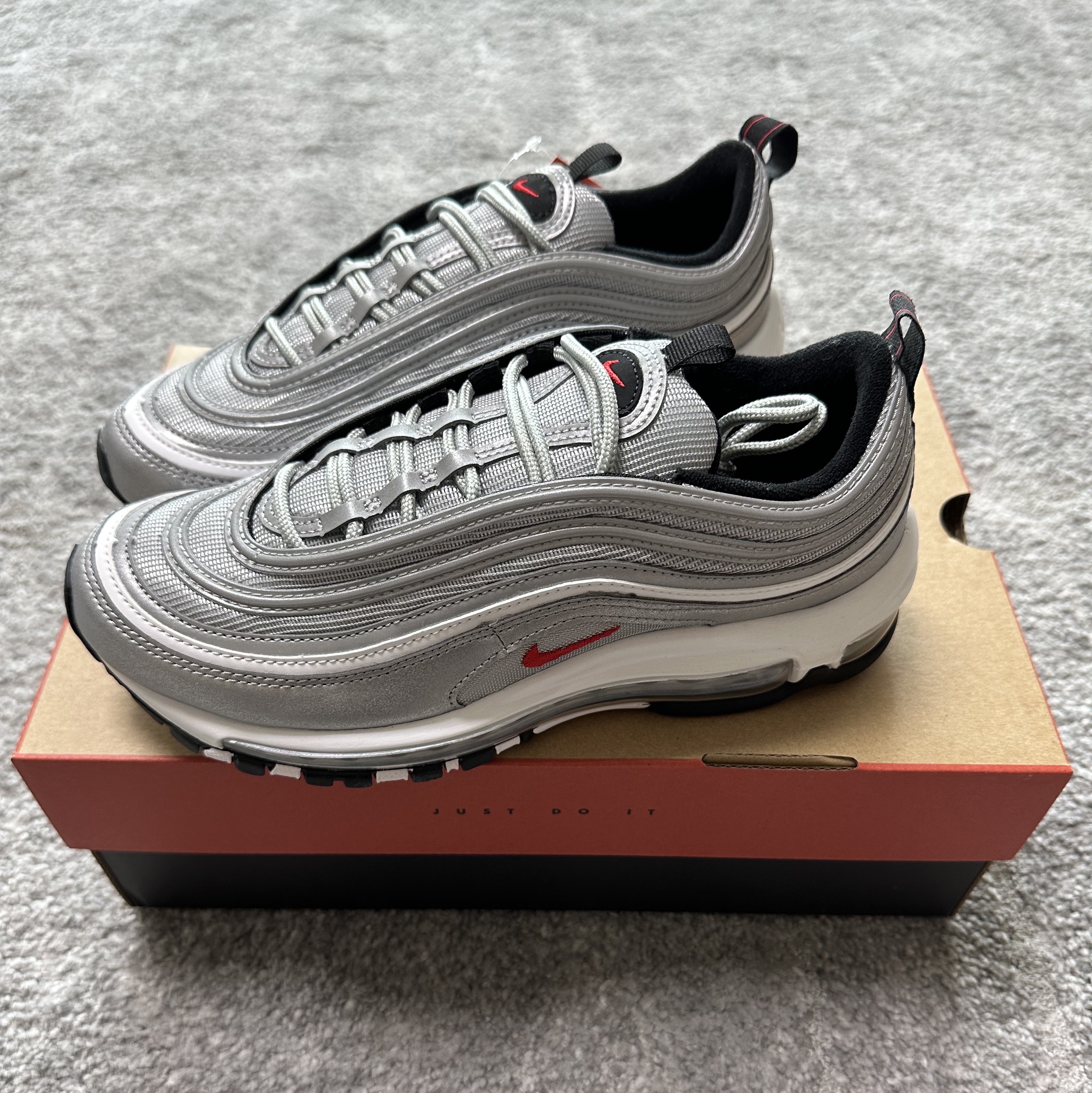 Nike Air Max 97 OG Silver Bullet 2022 착용 스타일