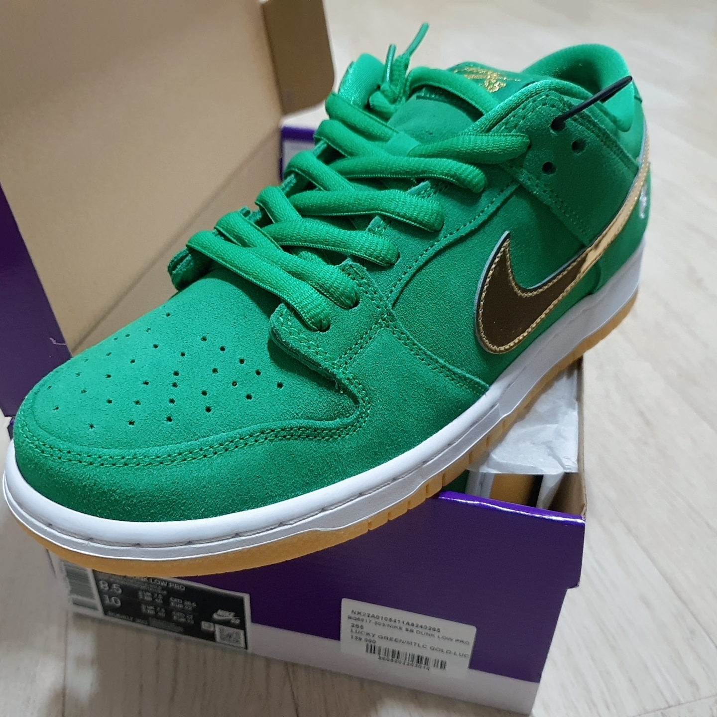 Nike SB Dunk Low Pro Shamrock 착용 스타일 - 1