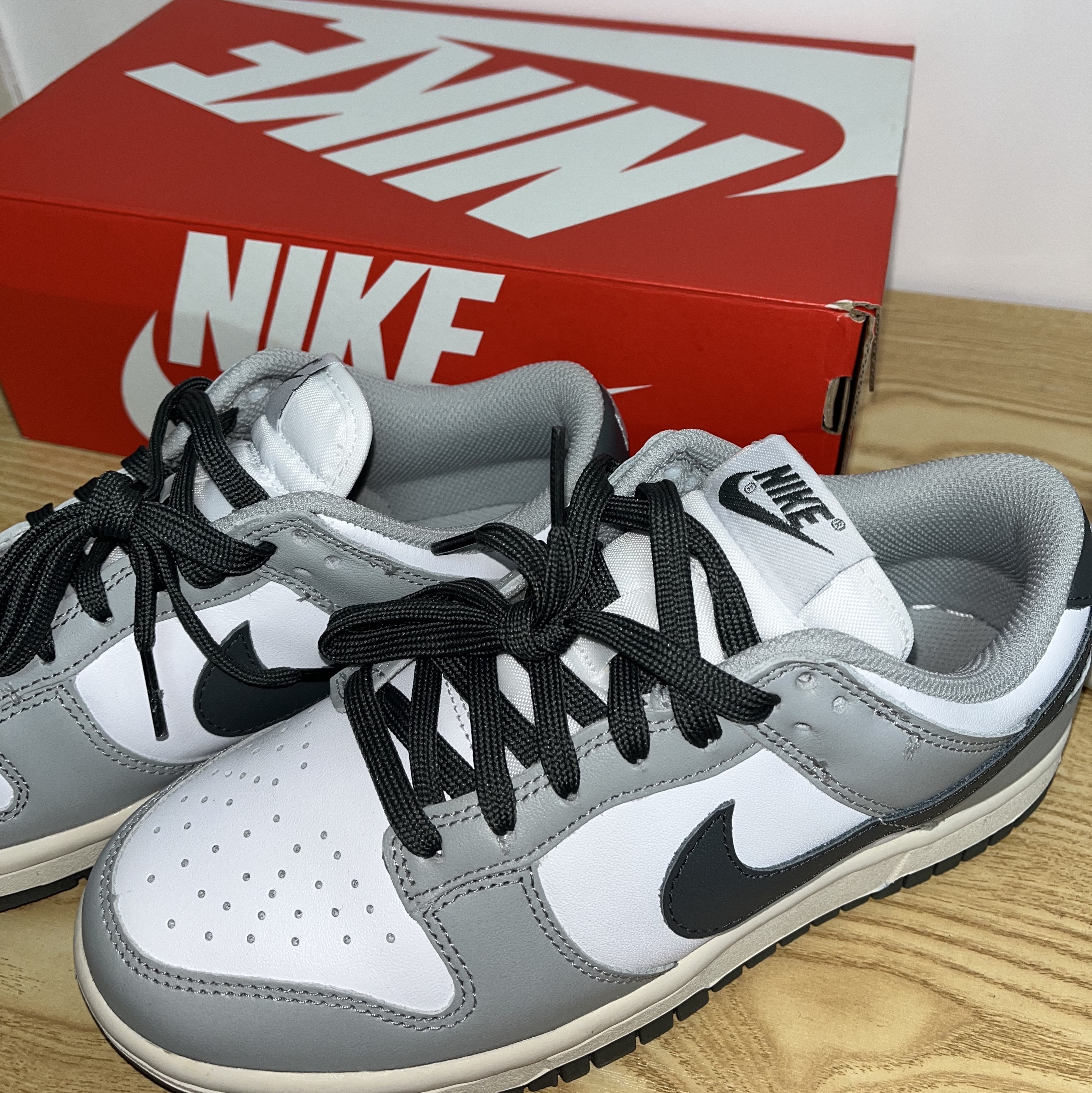 (W) Nike Dunk Low Light Smoke Grey 착용 스타일