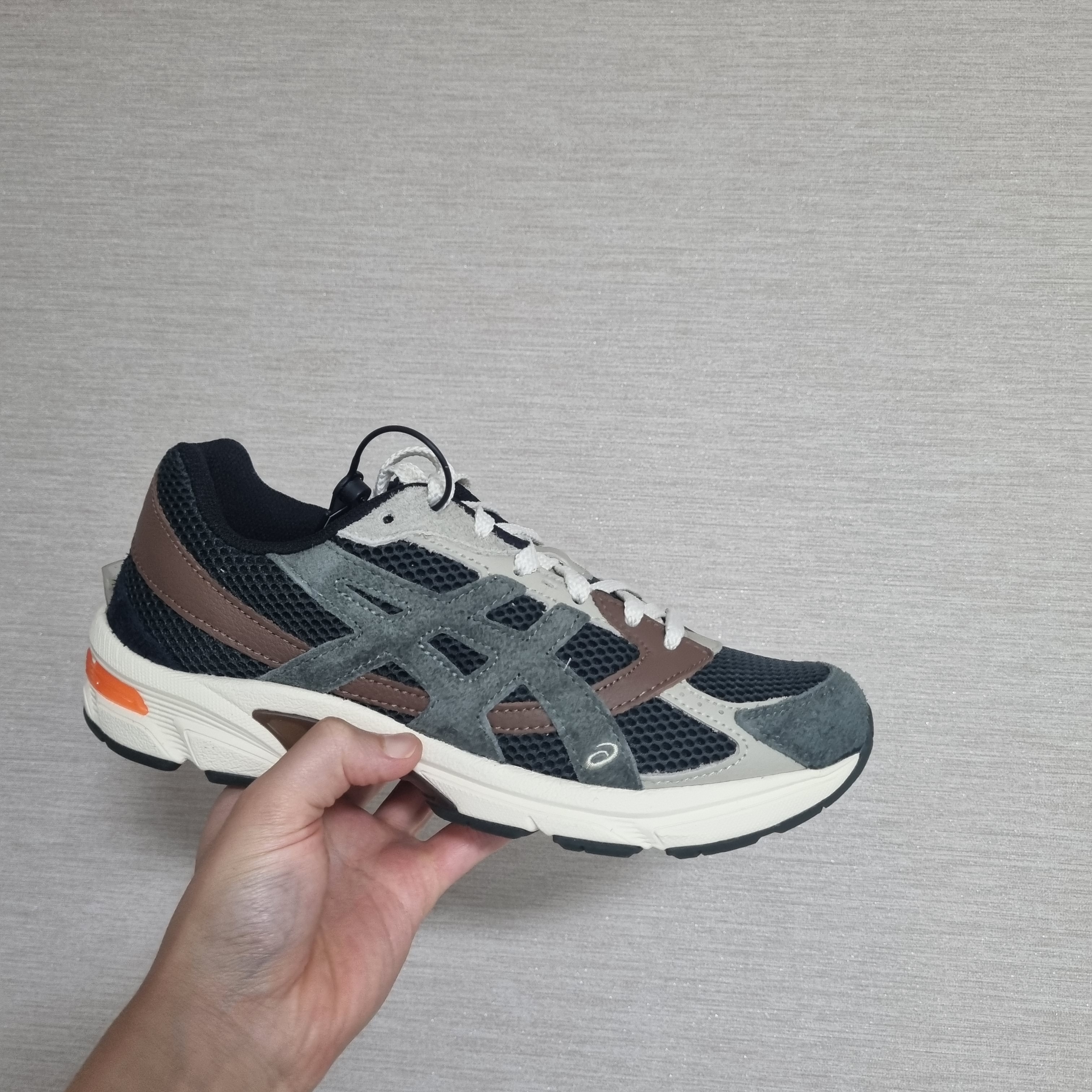 Asics x Hal Studios Gel-1130 MK-II Forest 착용 스타일