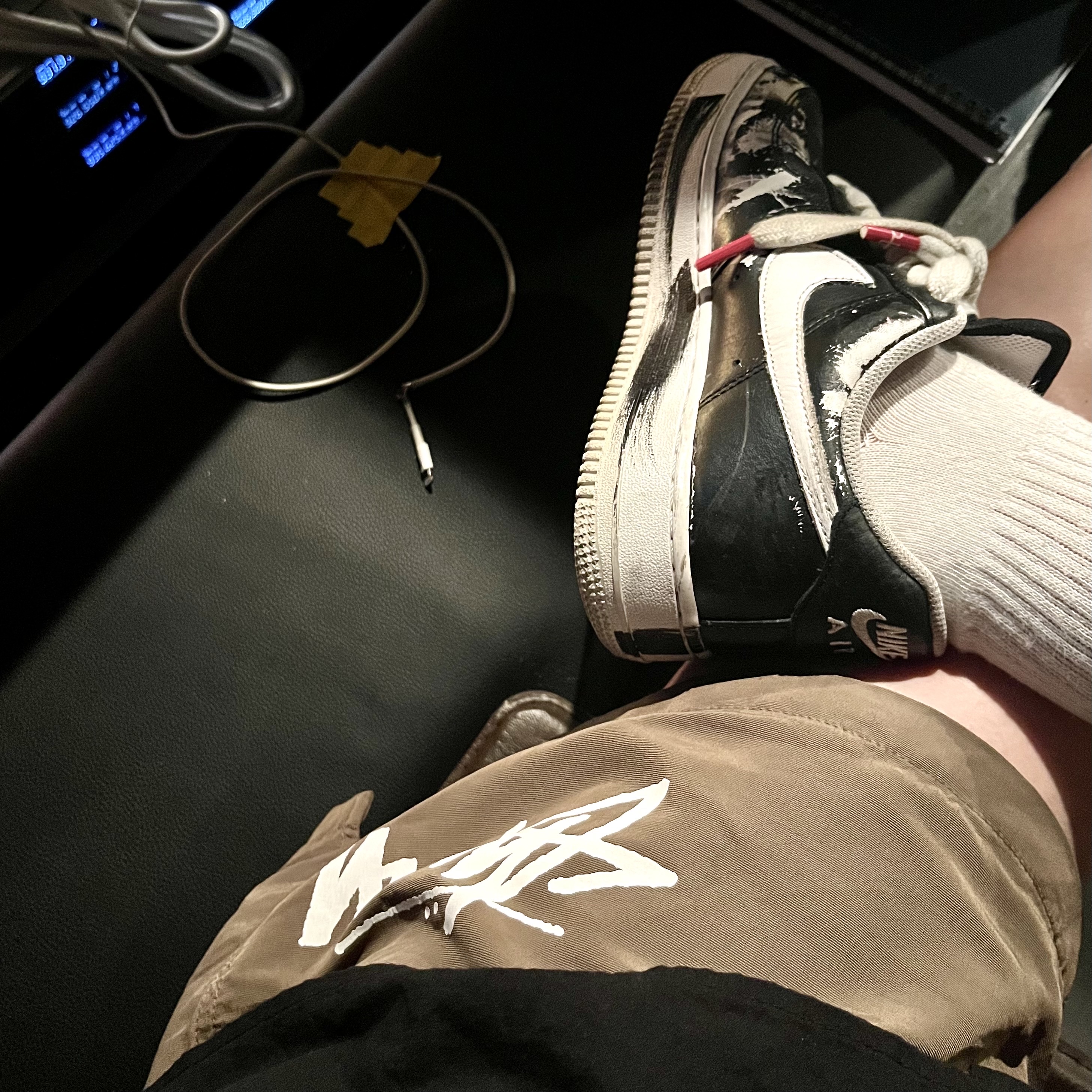 Stussy Big Stock Water Shorts Brown, Nike x Peaceminusone Air Force 1 Low Para-Noise 착용 스타일