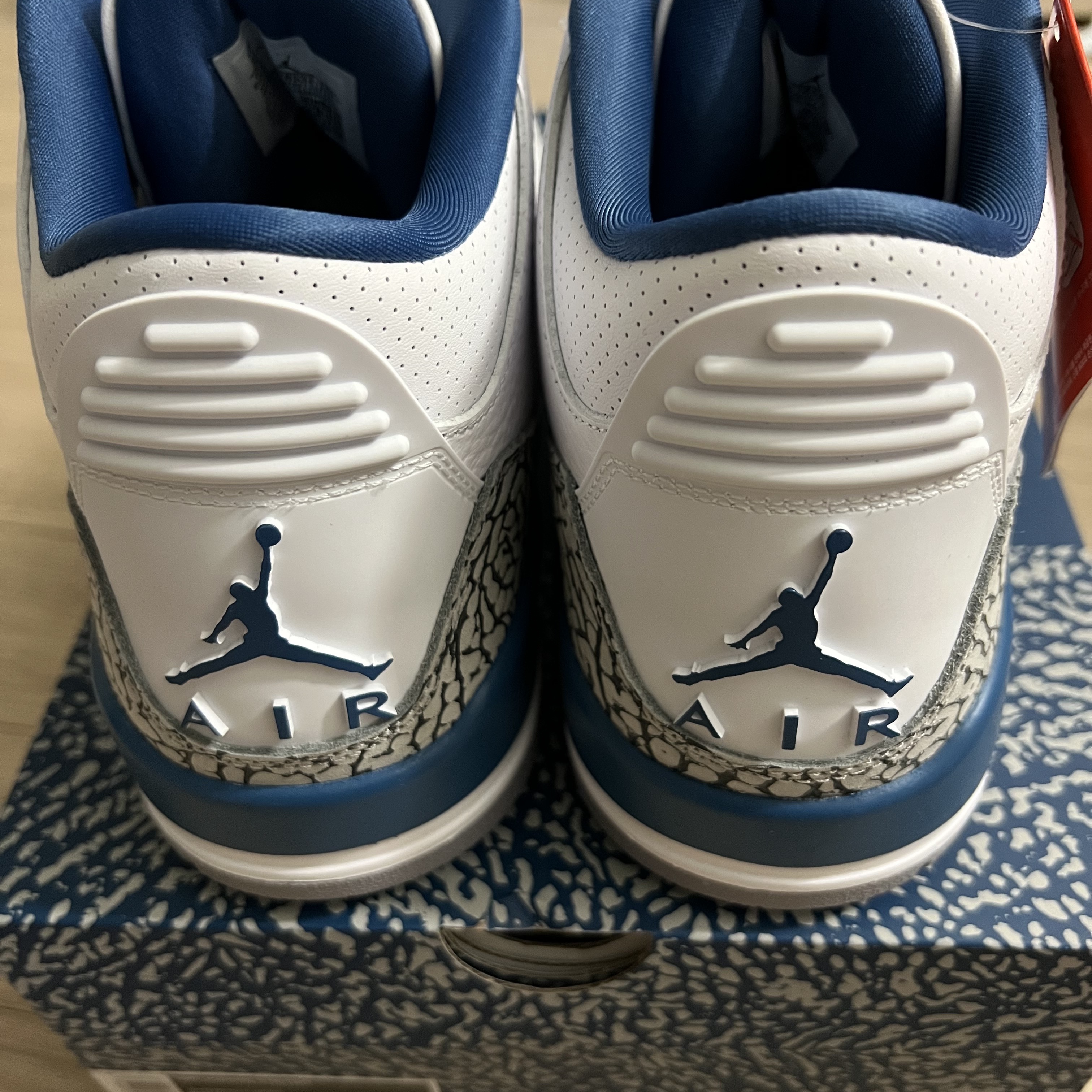 Jordan 3 Retro True Blue and Copper 착용 스타일 - 2