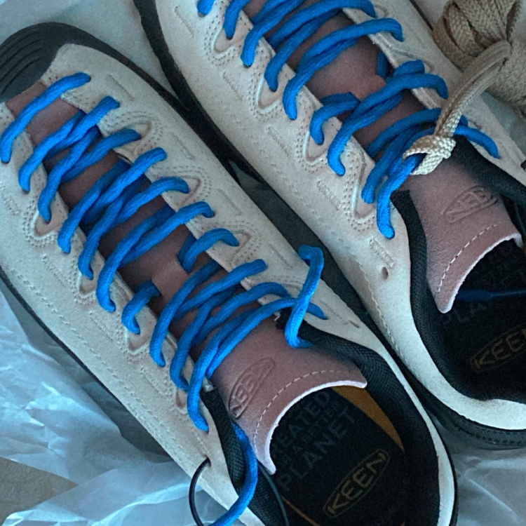 (W) Keen Jasper Suede Sneakers Birch Fawn 착용 스타일