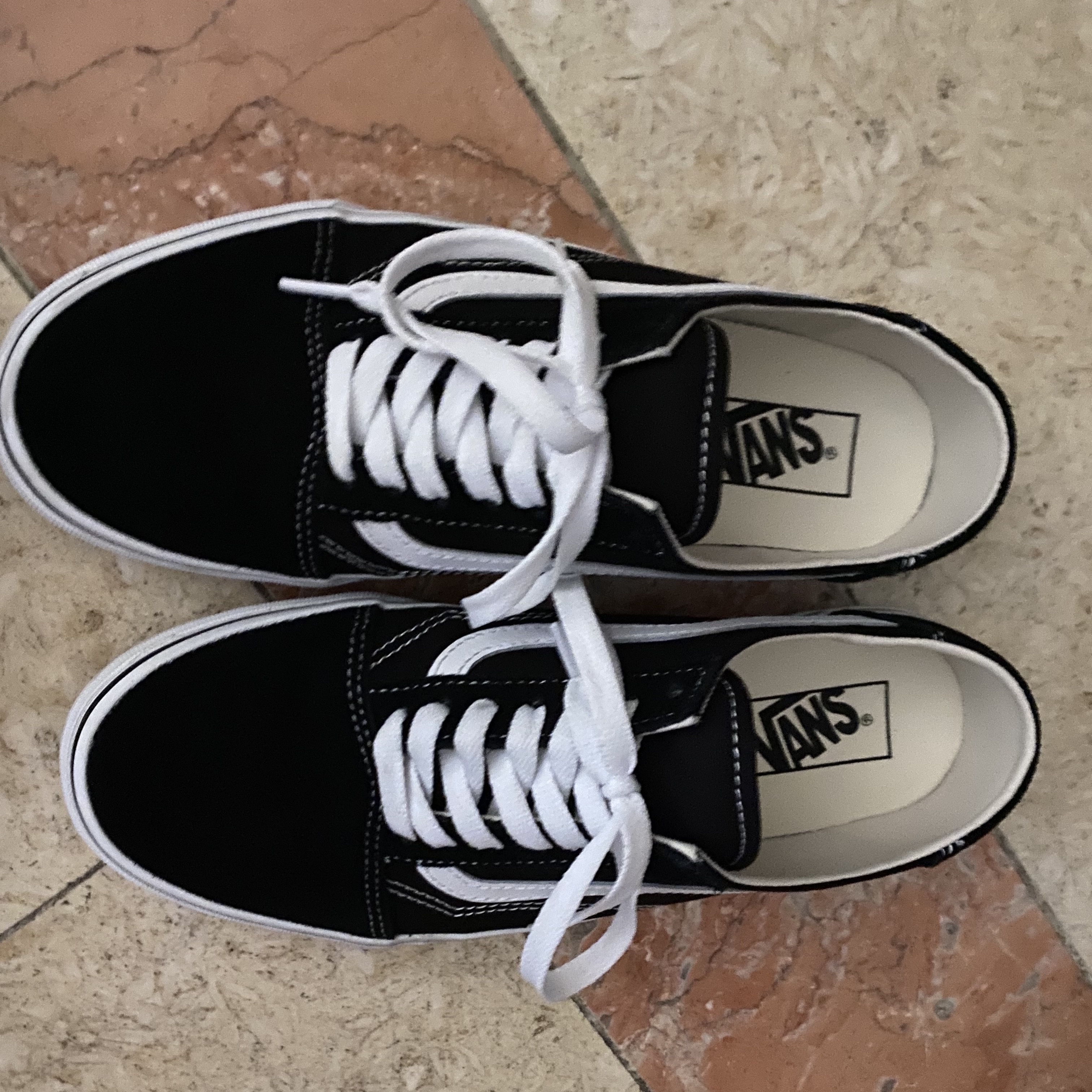 Vans Old Skool Mule Black 착용 스타일