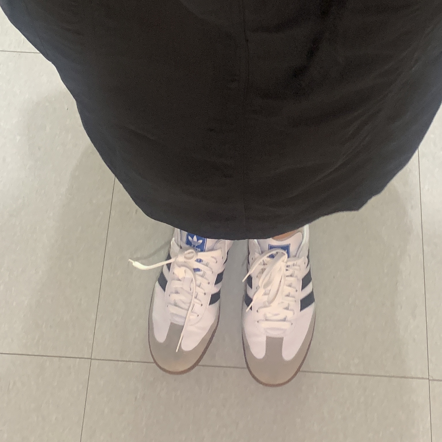 Adidas Samba Vegan White Black 착용 스타일 - 1