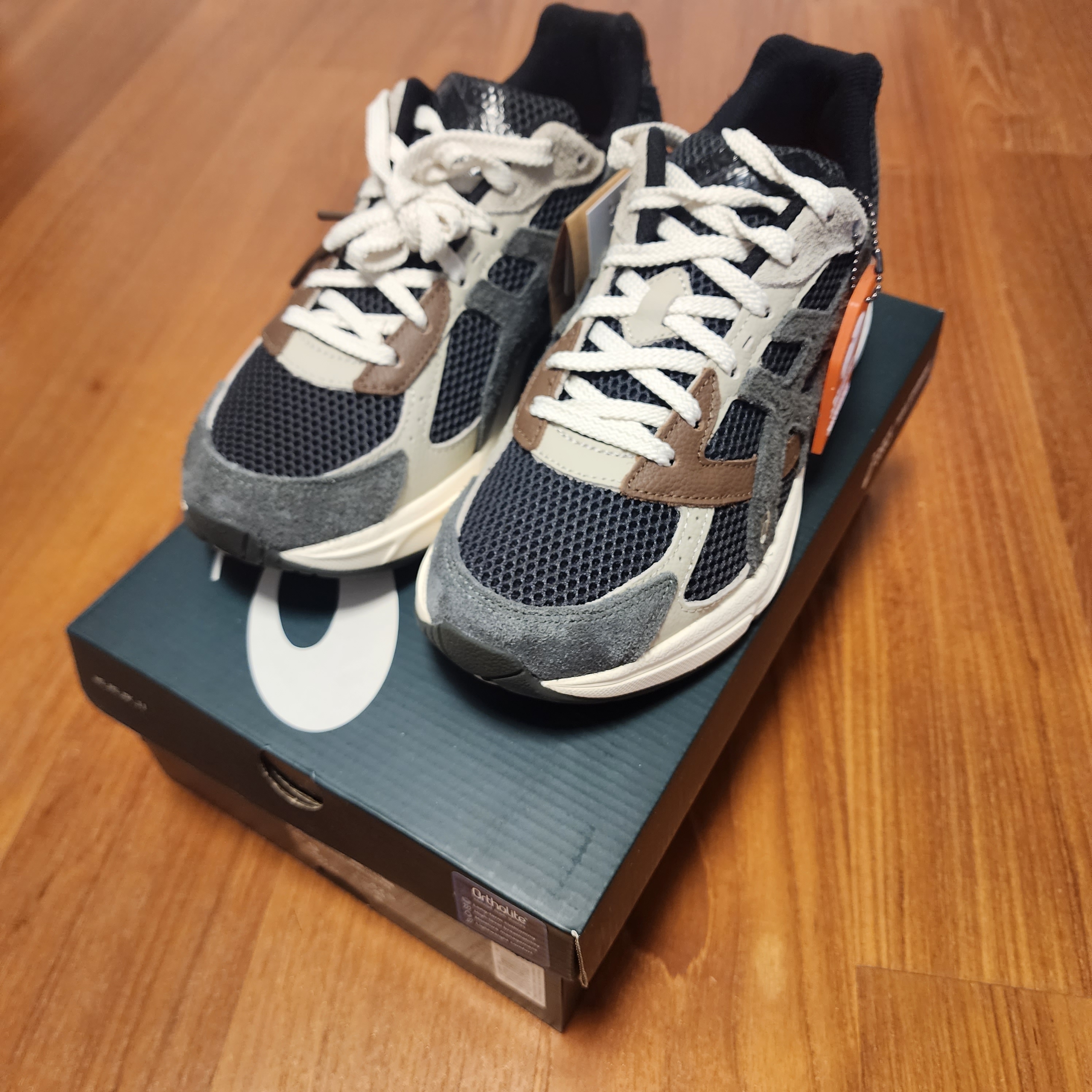 Asics x Hal Studios Gel-1130 MK-II Forest 착용 스타일 - 3