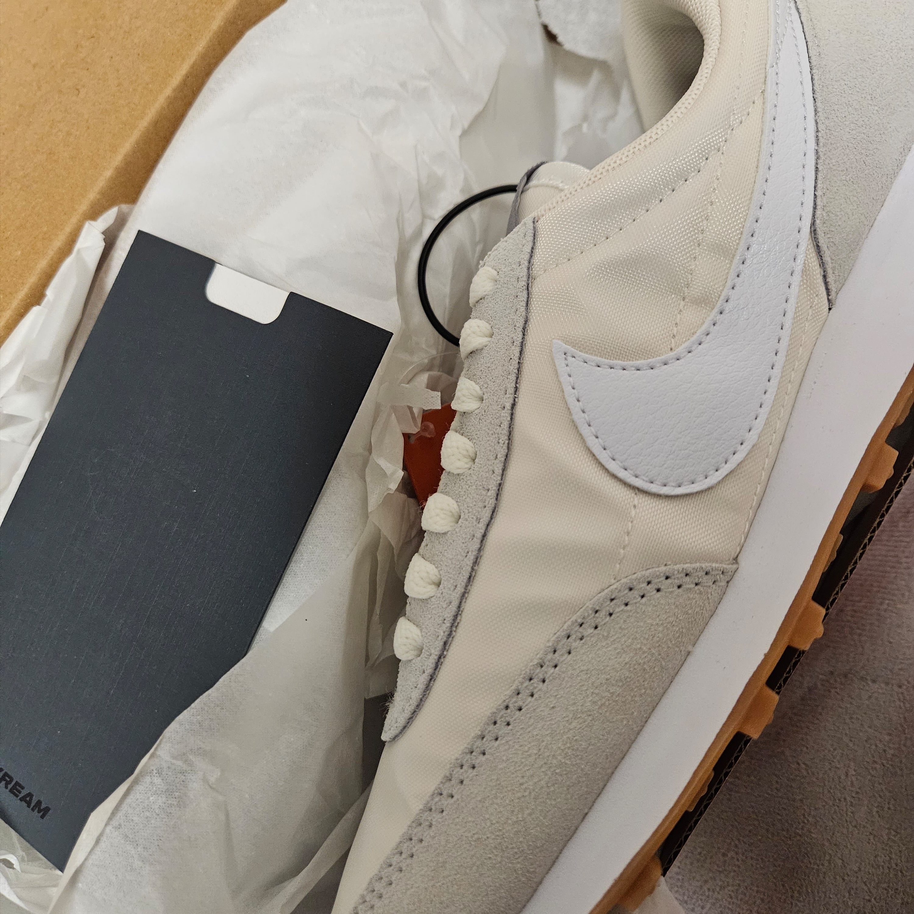 (W) Nike Daybreak Summit White 착용 스타일