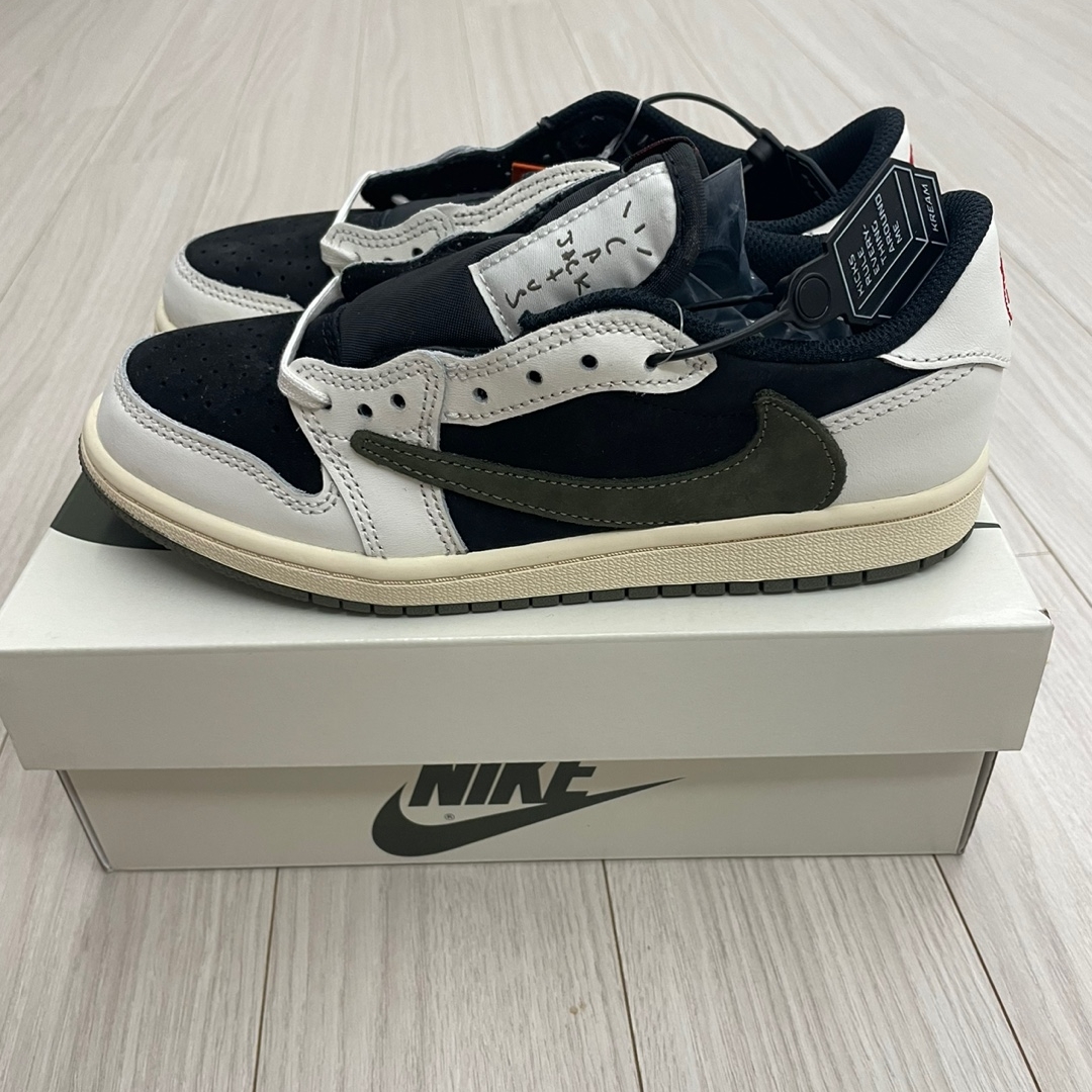 (W) Jordan 1 x Travis Scott Retro Low OG SP Medium Olive 착용 스타일