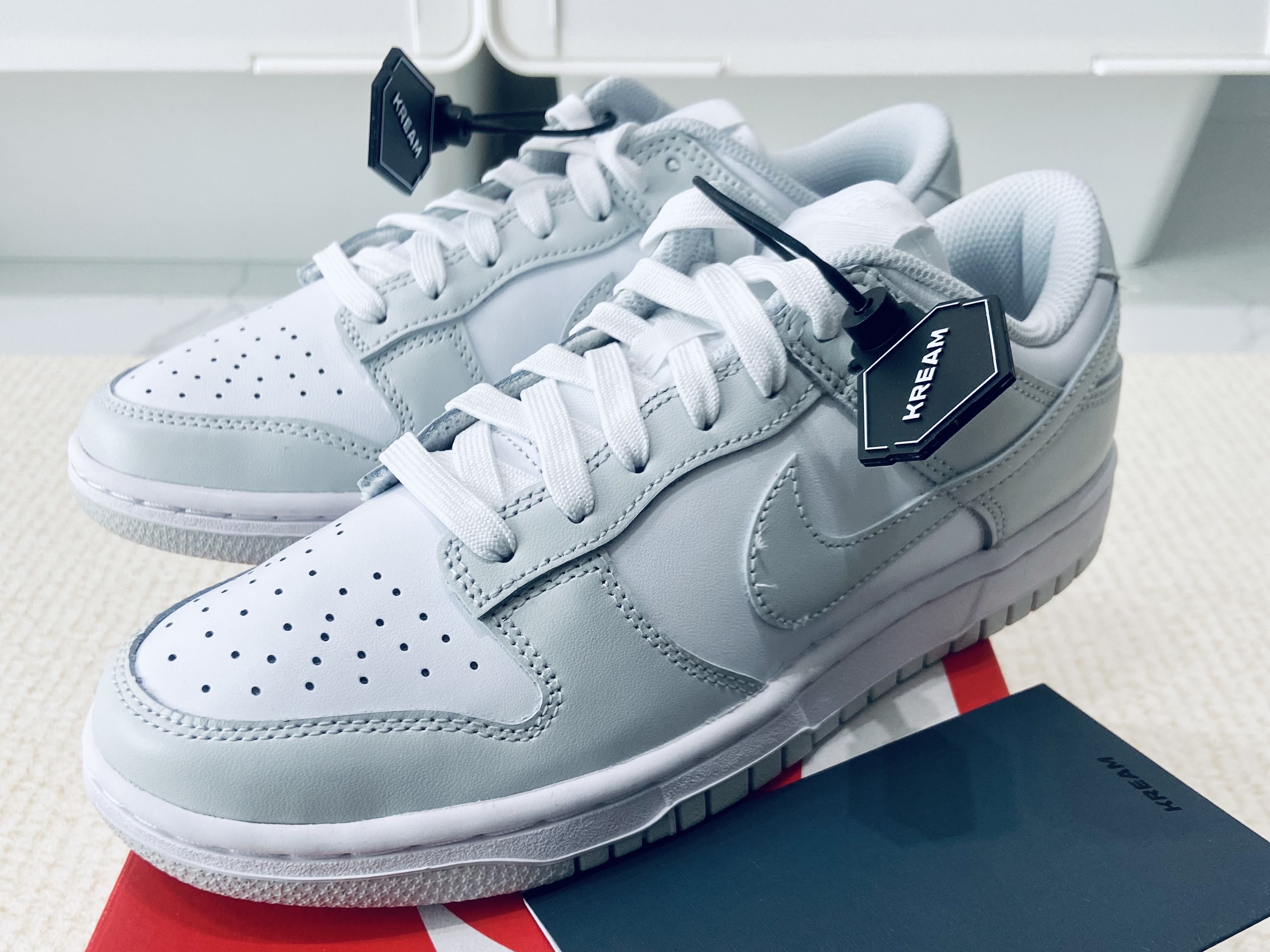 (W) Nike Dunk Low Photon Dust 착용 스타일 - 2