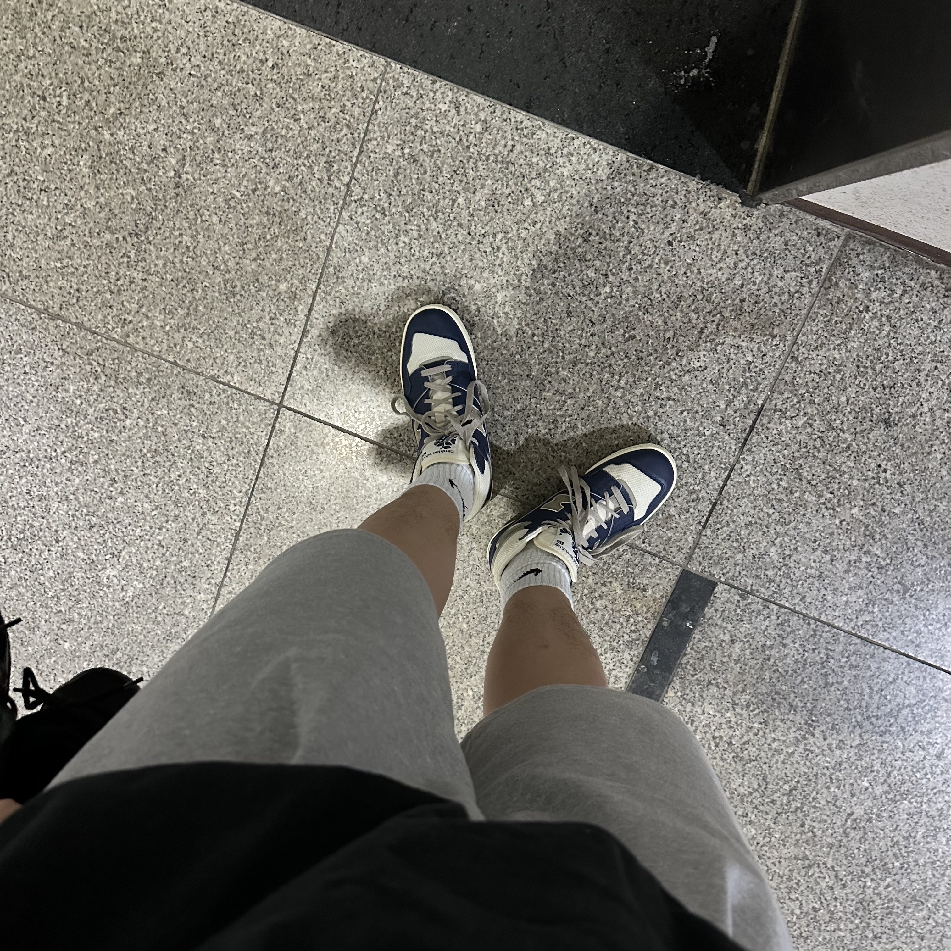 New Balance x Aime Leon Dore 650R Navy 착용 스타일
