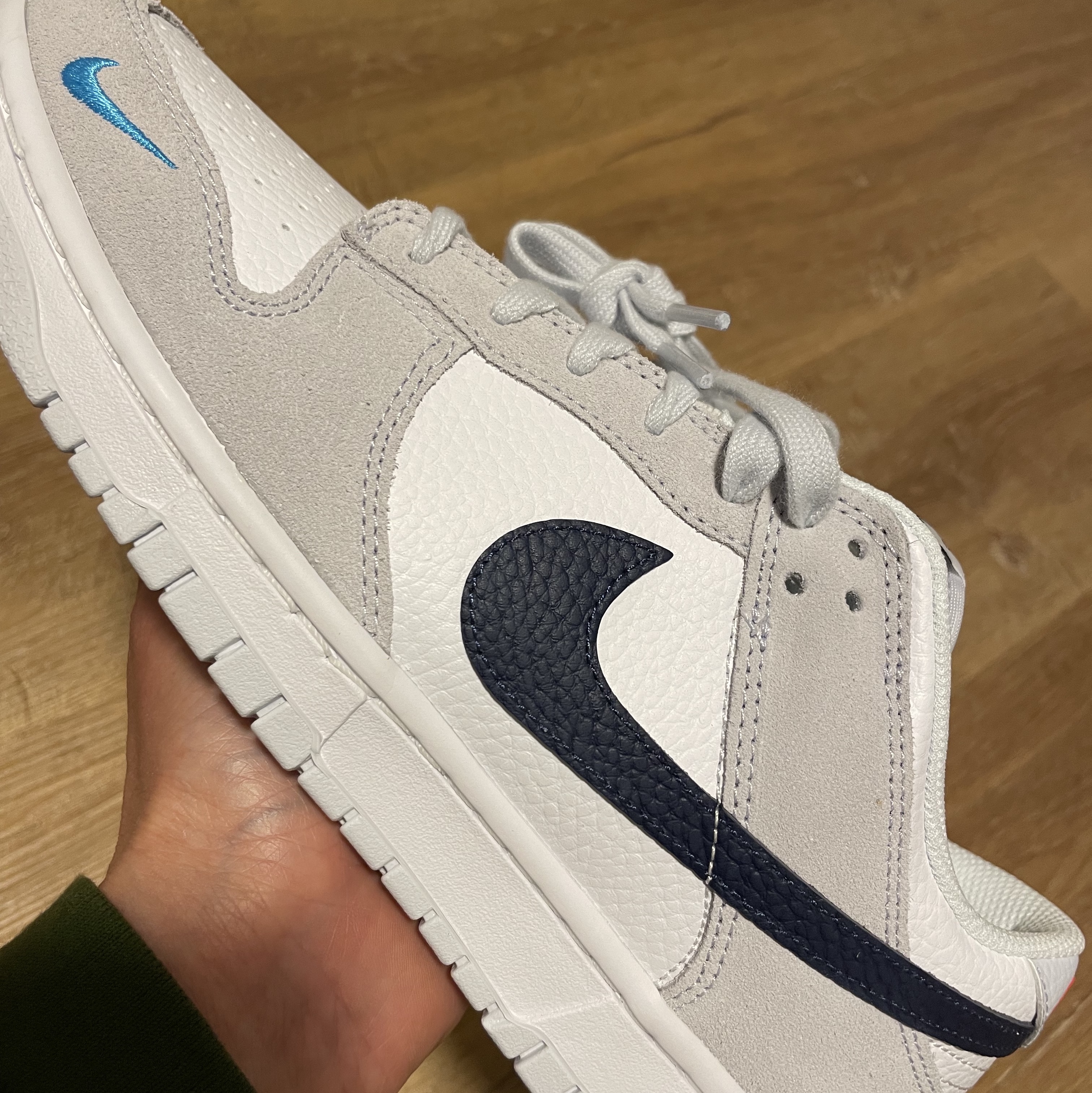 Nike Dunk Low Football Grey Midnight Navy 착용 스타일