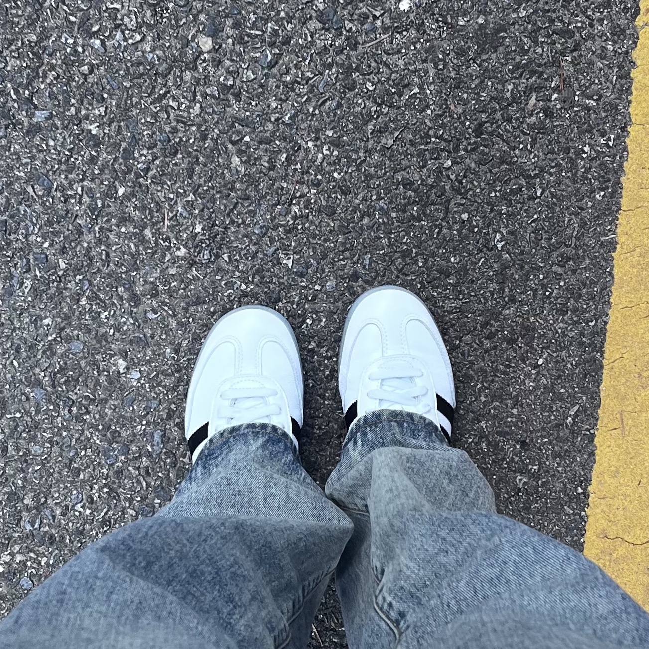 Adidas x Dill Samba White Black 착용 스타일