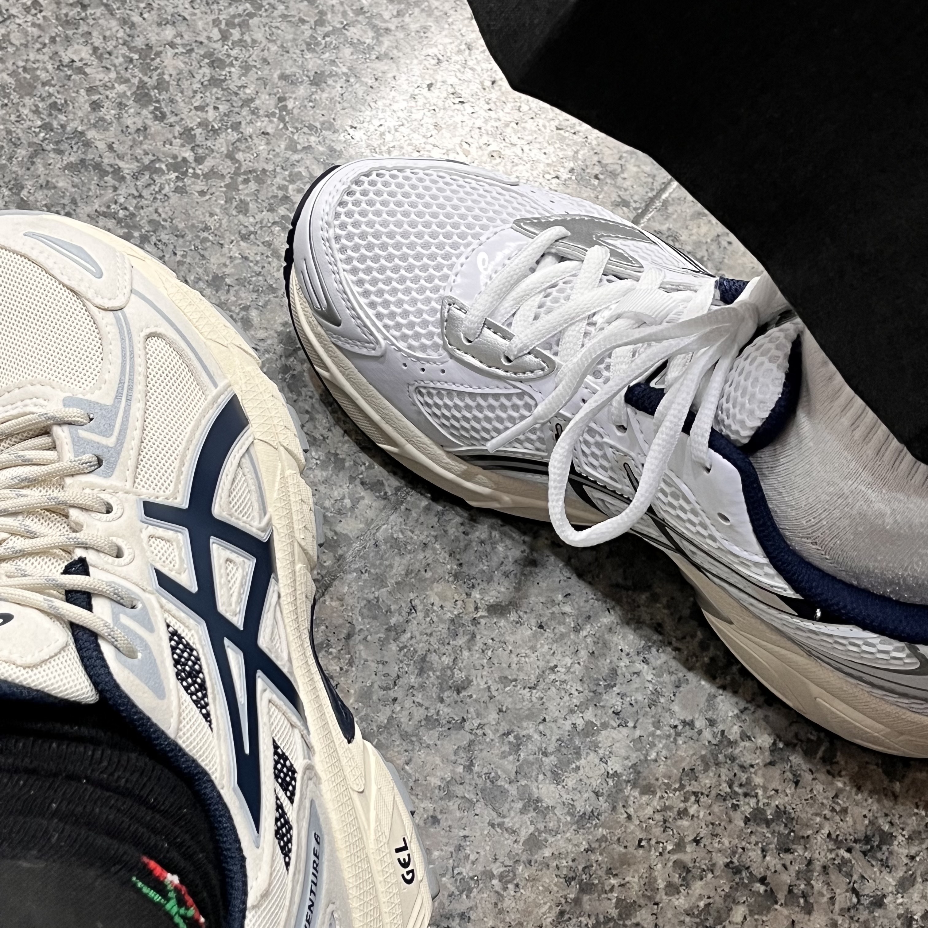 Asics Gel-Venture 6 SPS Birch French Blue, (W) Asics Gel-1130 White Midnight 착용 스타일