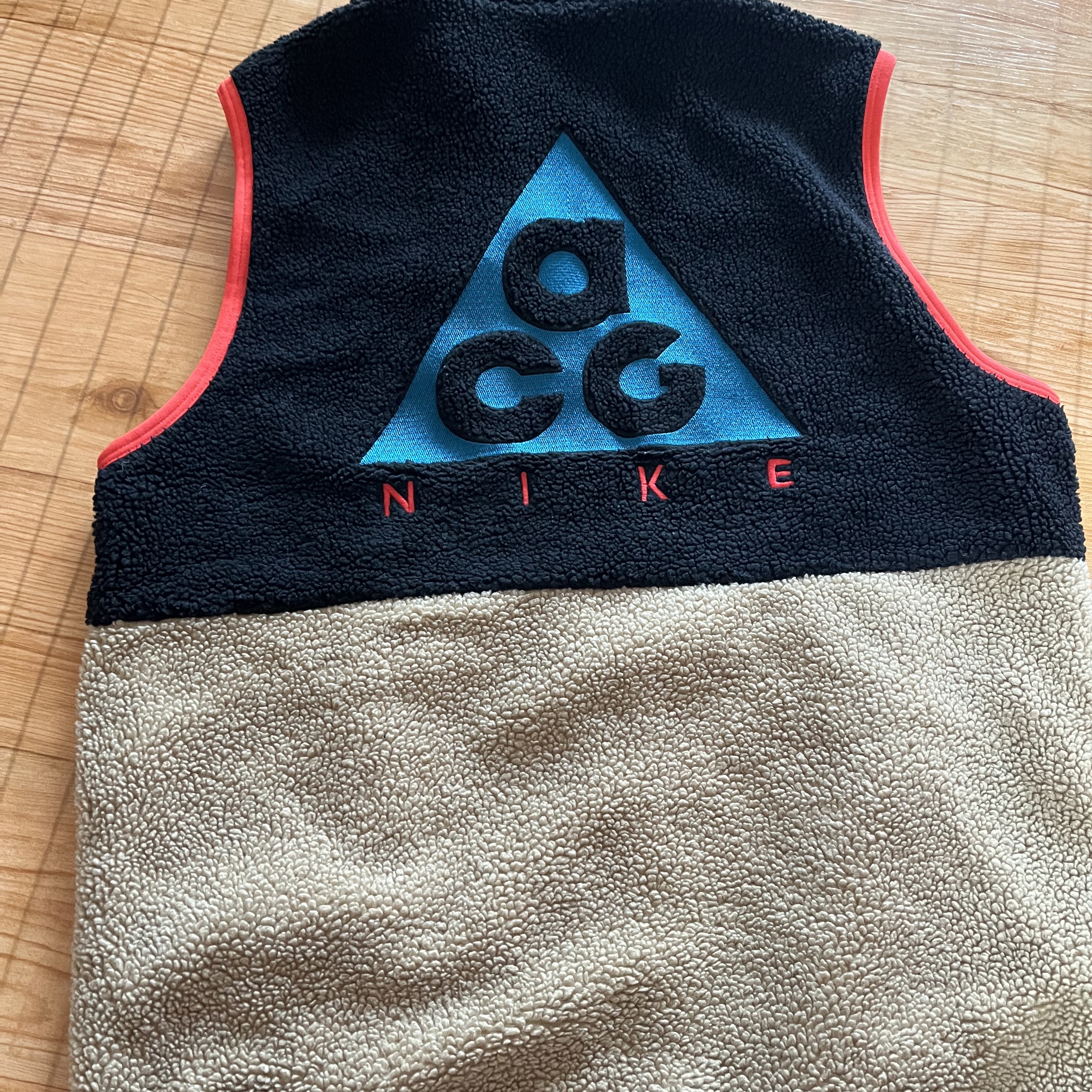Nike ACG Vest Black Parachute Beige Geode Teal - Asia 착용 스타일 - 2