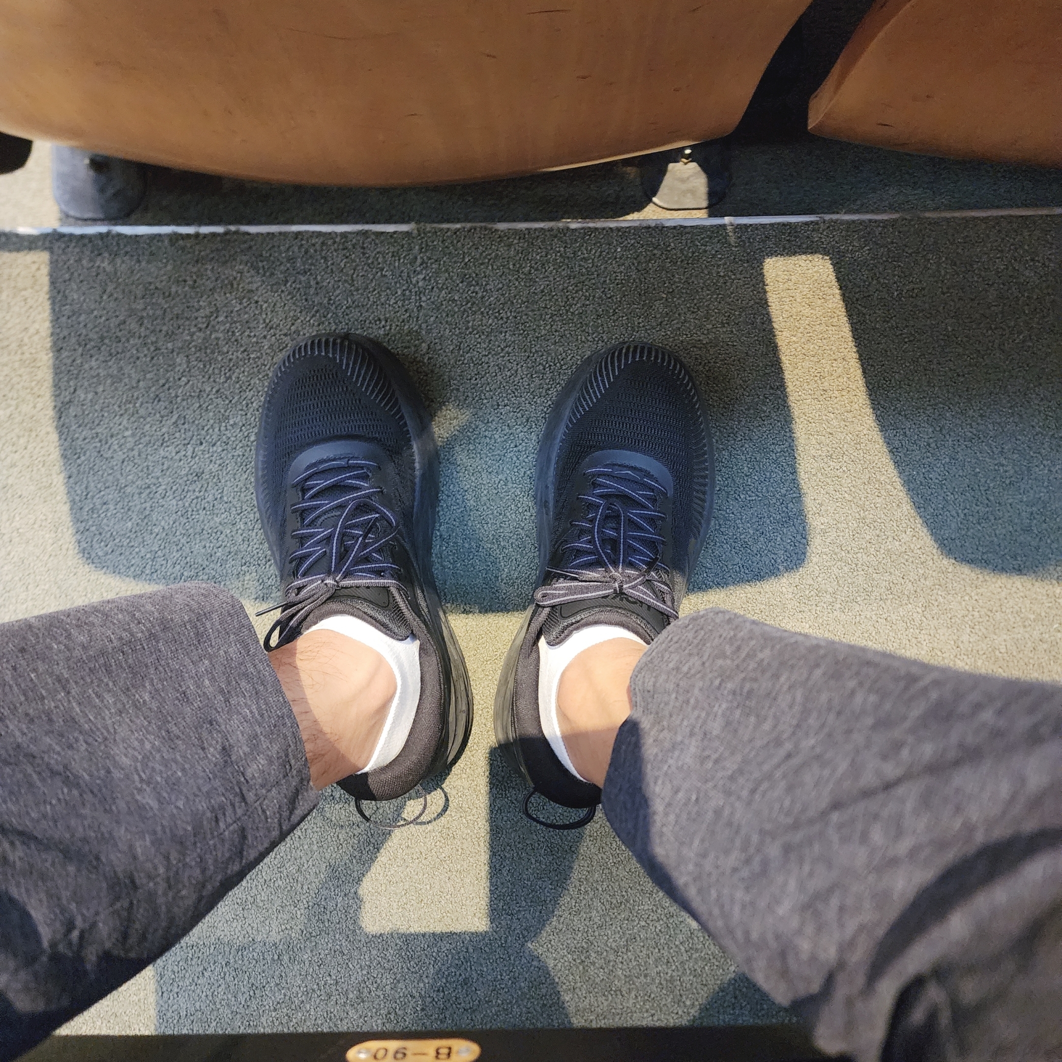 Hoka Bondi 7 Black - Wide 착용 스타일