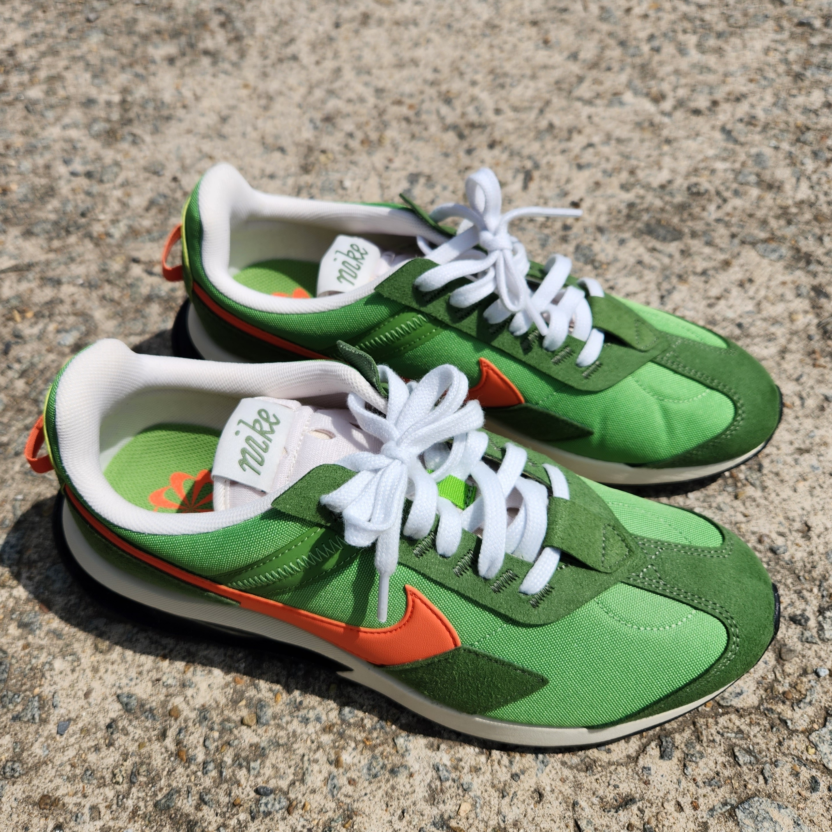Nike Air Max Pre-Day LX Chlorophyll 착용 스타일