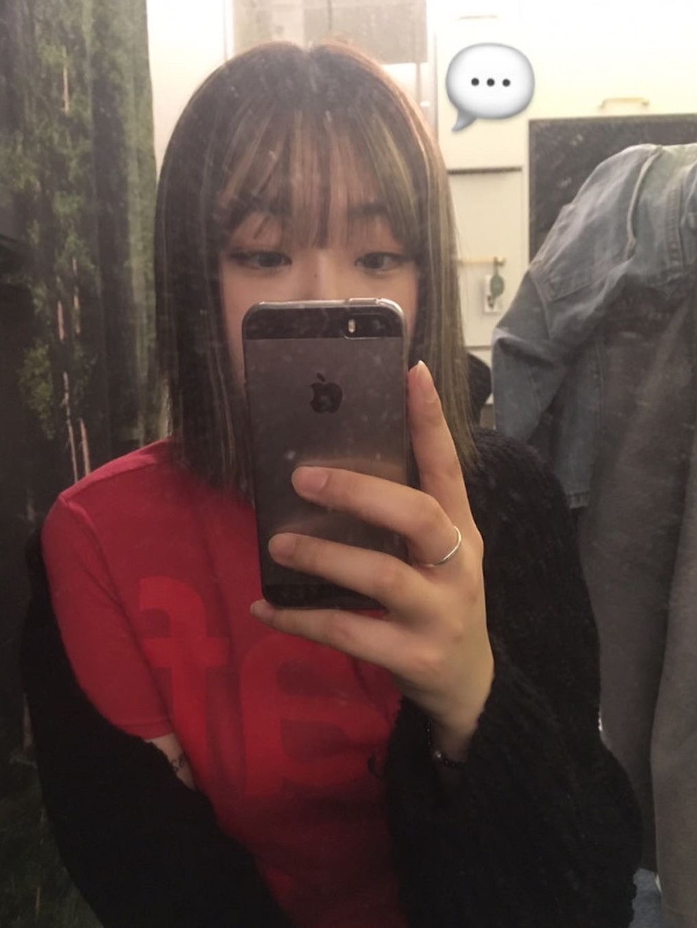 [예약 배송][KREAM 단독] Safarispot 1/2 Basic Safari T-Shirt Red, Vivienne Westwood Mayfair Bas Relief Pendant Silver 착용 스타일 - 2