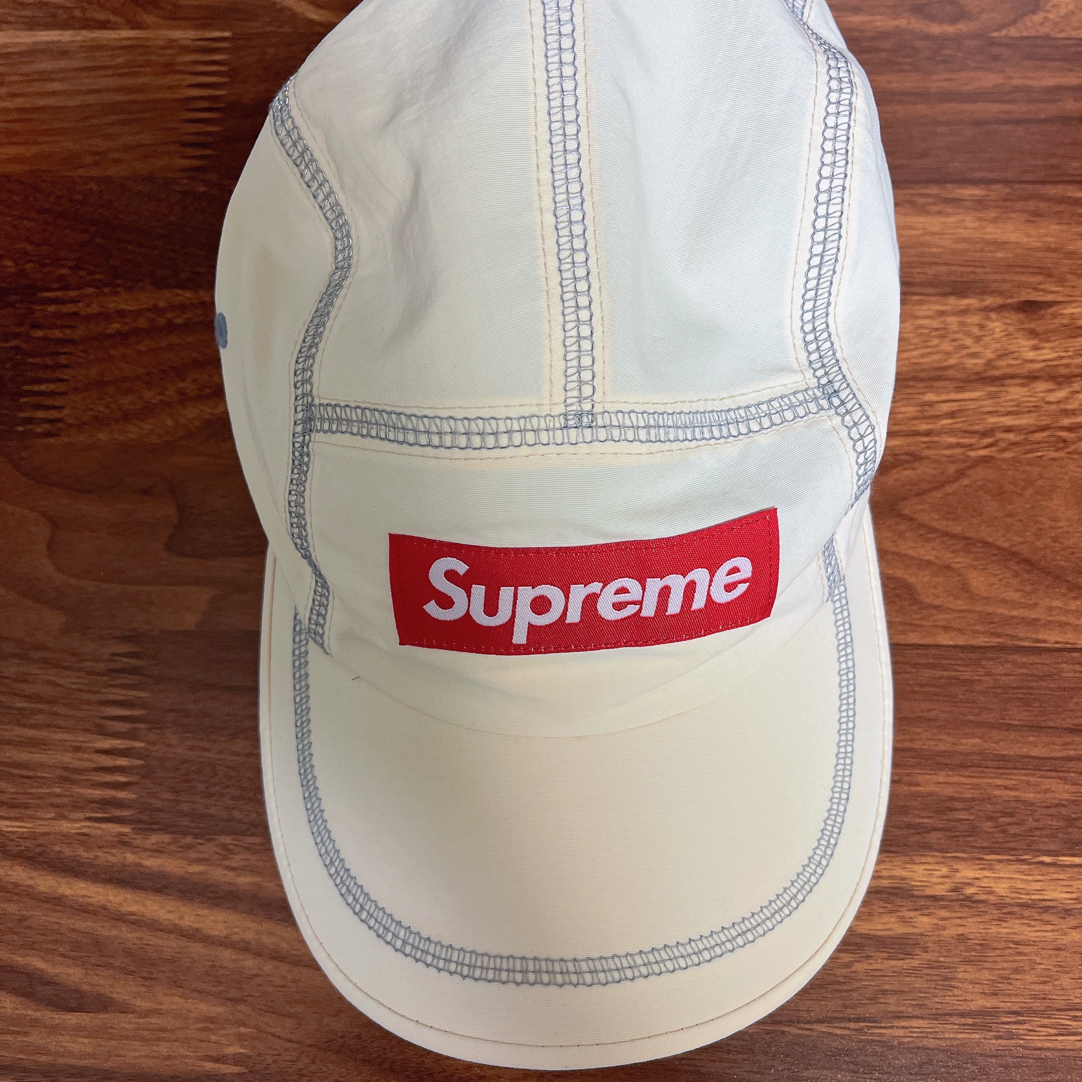 Supreme Reflective Stitch Camp Cap Natural - 23SS 착용 스타일