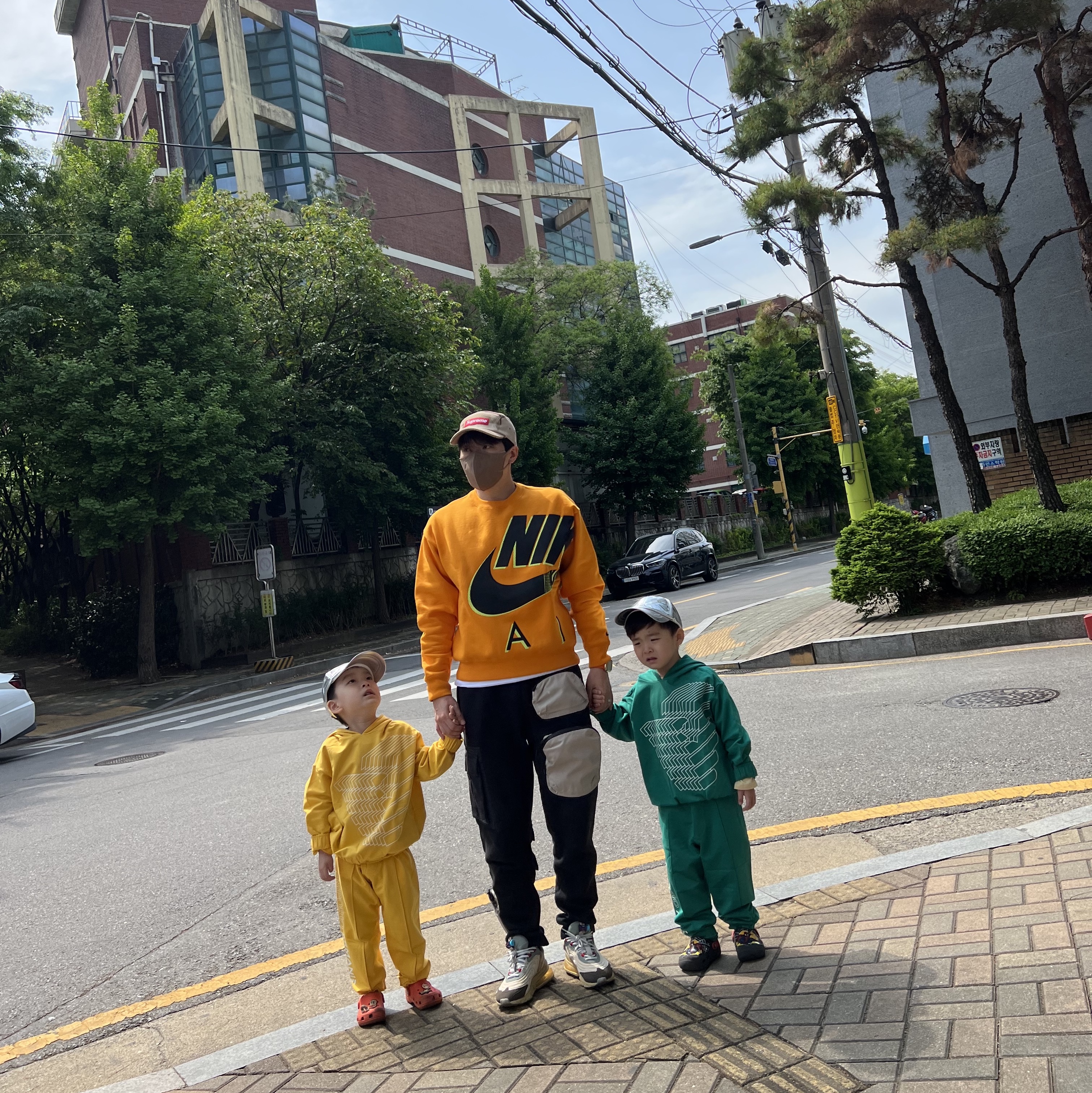 Nike x Travis Scott Air Max 270 React Cactus Trails, Nike x Travis Scott NRG AG Utility Sweatpants Black 착용 스타일 - 2