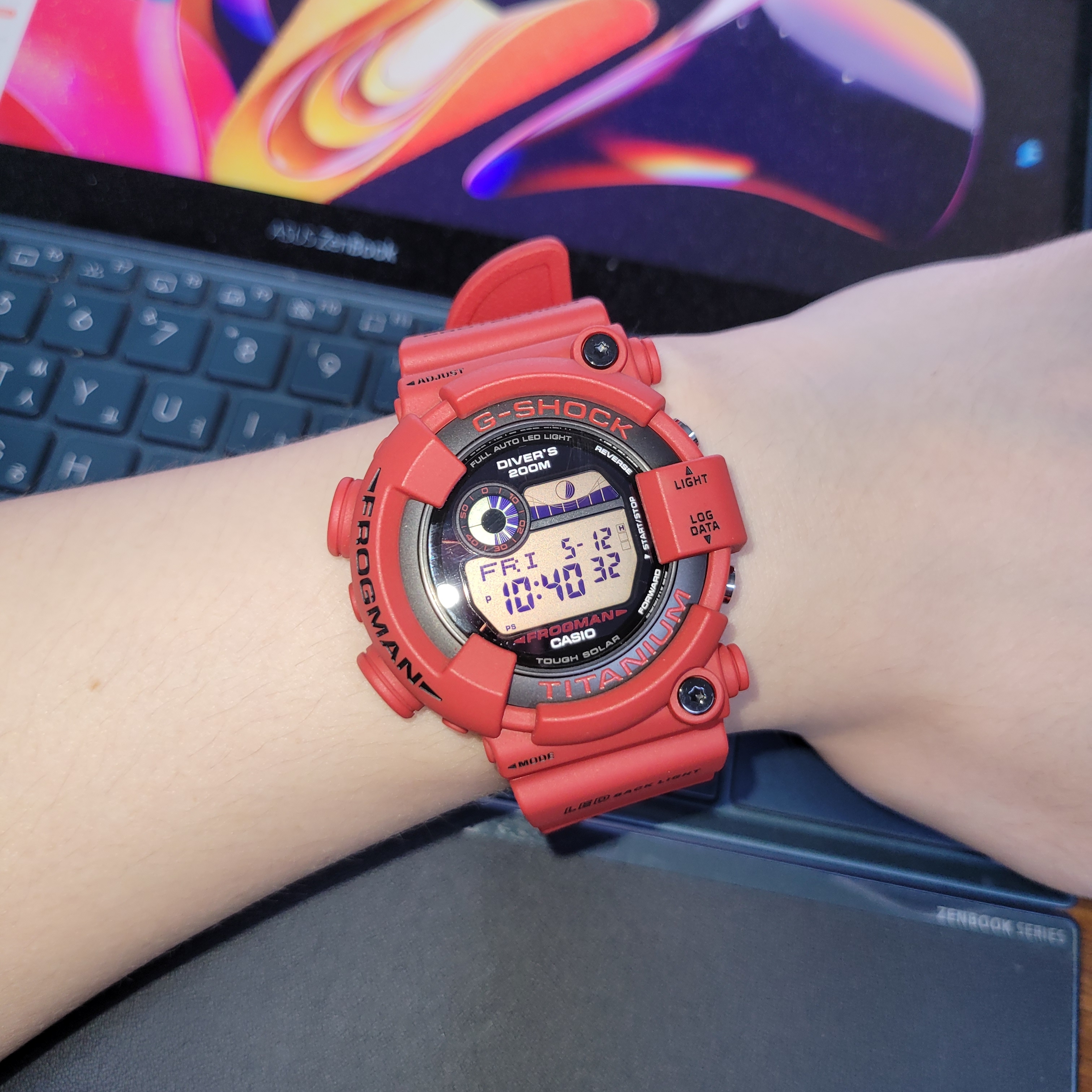 Casio G-Shock Frogman 30th Anniversary Limited Edition GW-8230NT-4 착용 스타일