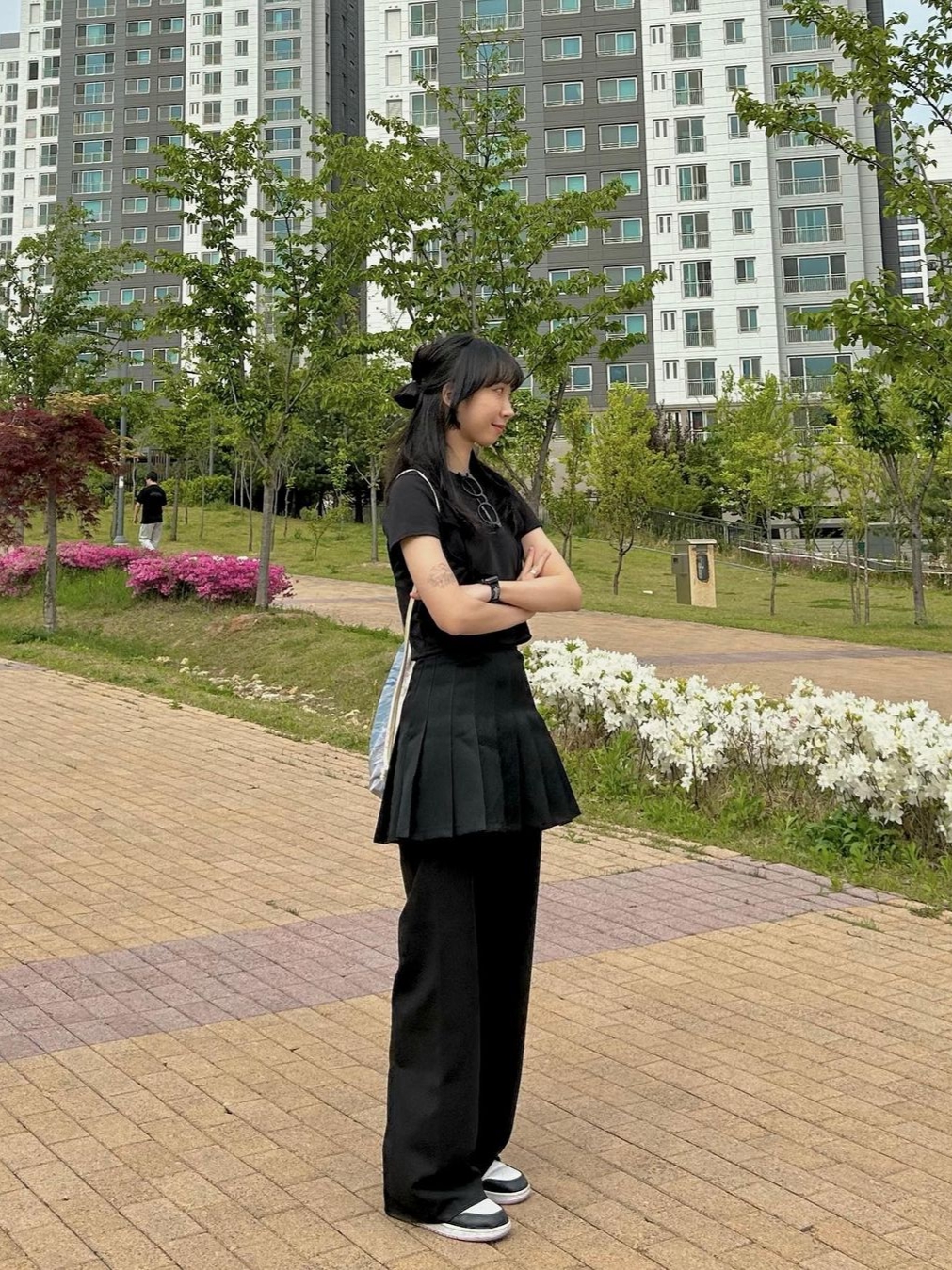 Art Of Field Section Short Sleeved T-Shirt Black 착용 스타일 - 2